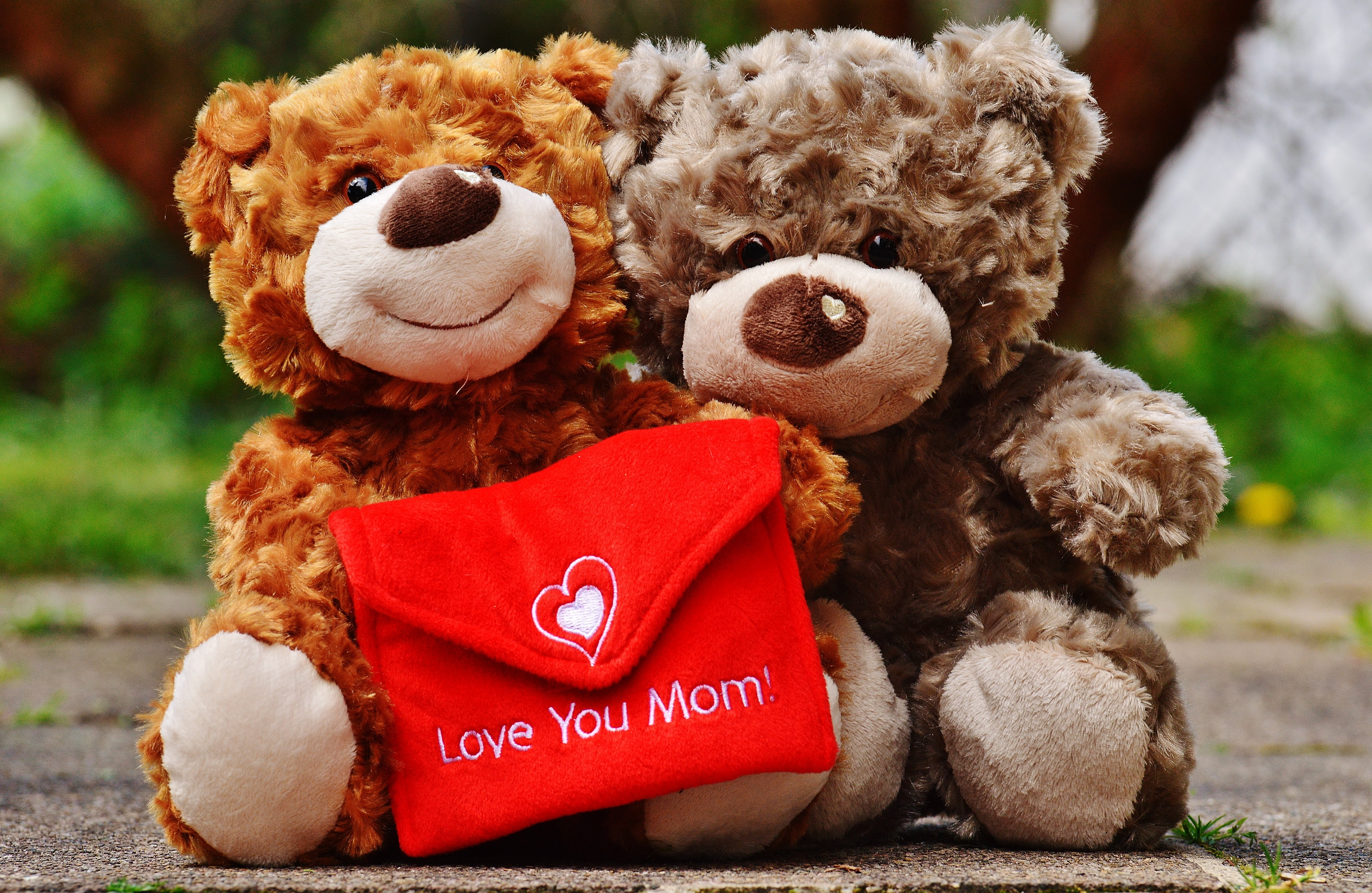cute, mama, toys, brown, mammal, stuffed toy, greetings, 5K, greeting card, love, mother, welcome, sitting, soft toy, thank you, luck, heart, still life, HD Wallpaper