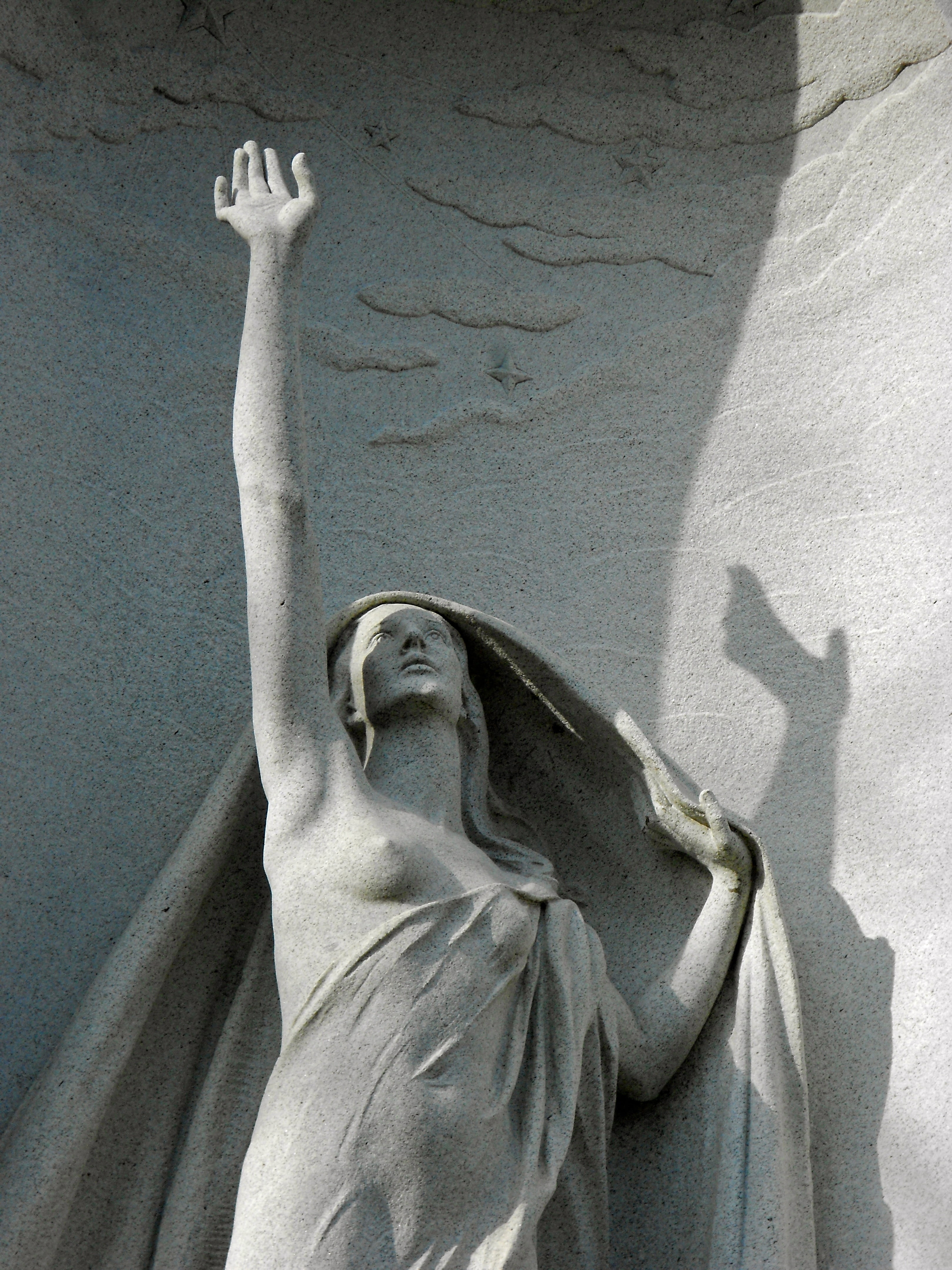 monument, religion, tomb, sunlight, harriet whitney frishmuth, 4K, philadelphia, aspiration, art and craft, human representation, arms raised, low angle view, Phone HD Wallpaper