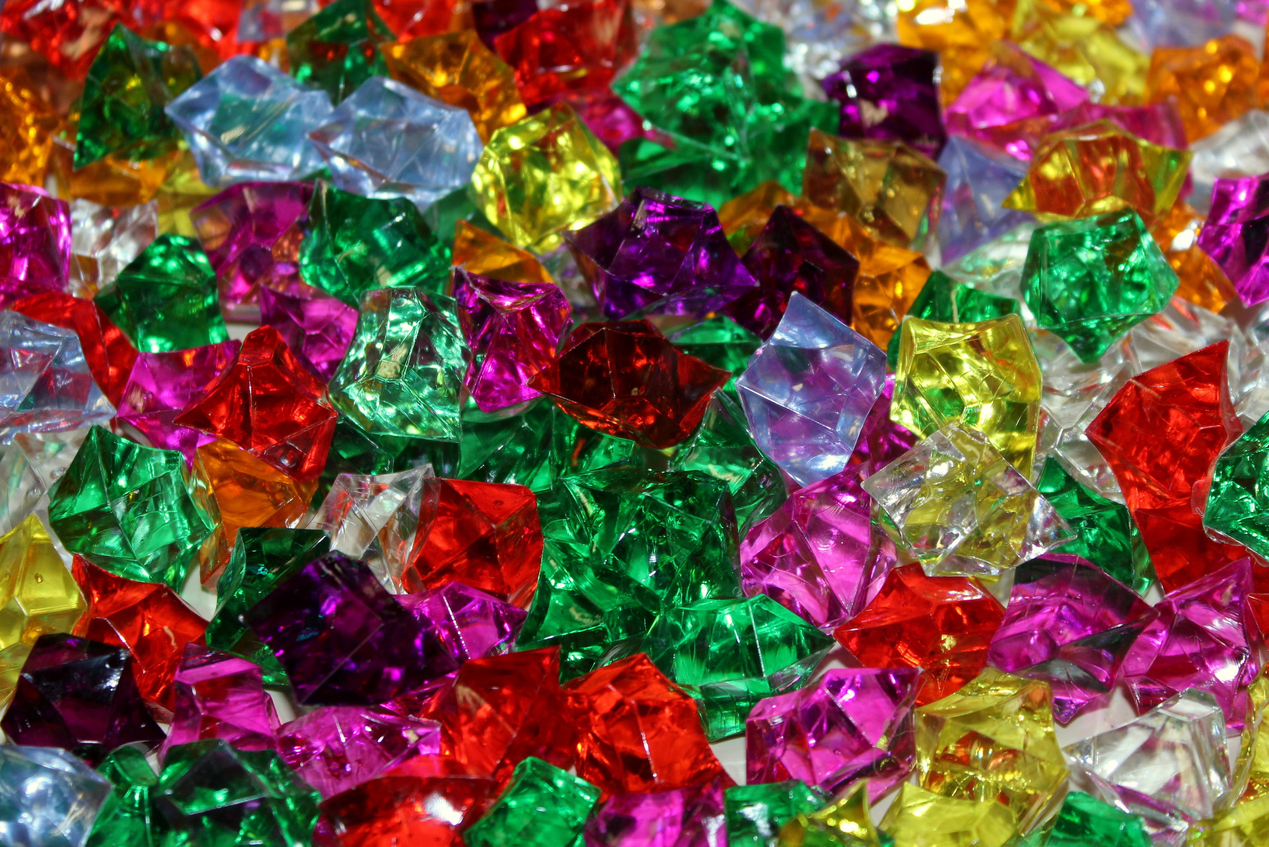 pattern, close-up, large group of objects, crystals, abundance, texture, precious gem, pebbles, glass, mineral, colorful, acrylic, the background, art and craft, HD Wallpaper