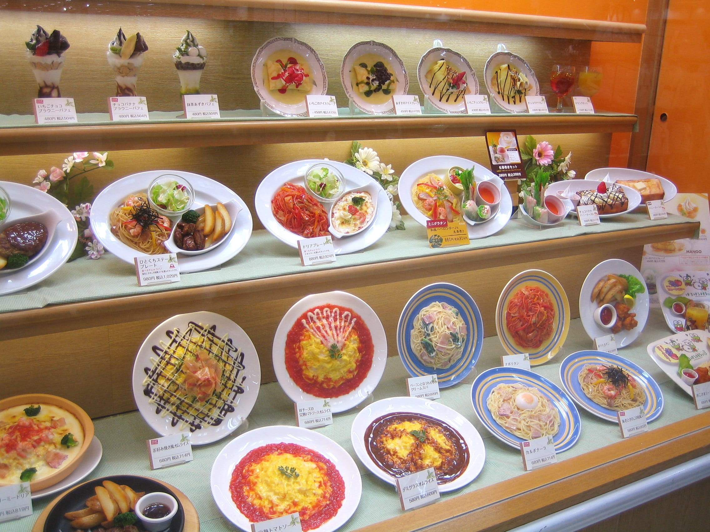 1080P, Food, ready-to-eat, Restaurant, full menu, no people, bowls, freshness, table, bowl, receipts, japanese food, large group of objects, indoors, fake plastic food, HD Wallpaper