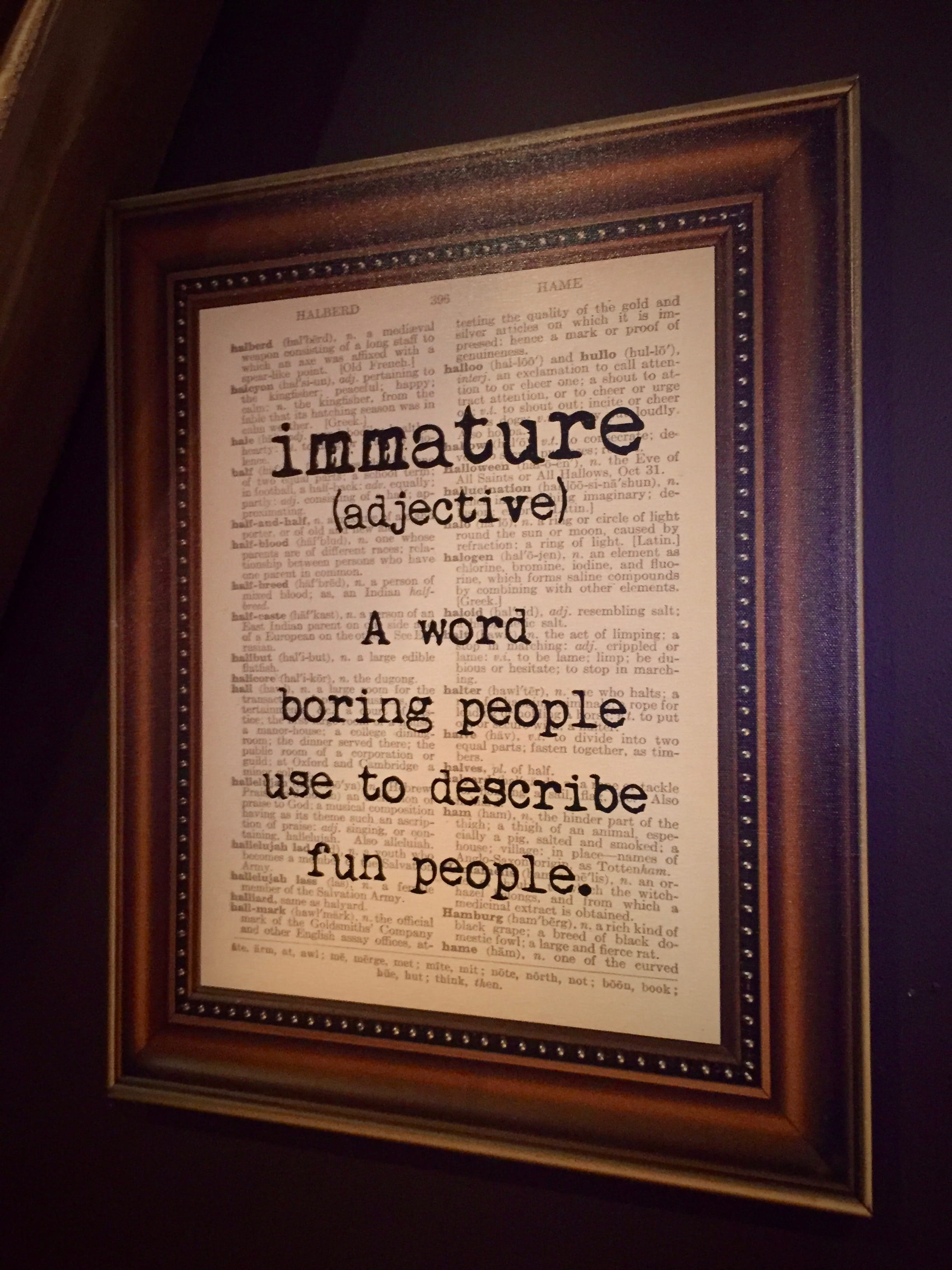 dallas, 2K, text, information, communication, boring, information sign, message, indoors, frankies downtown, no people, arts culture and entertainment, Phone HD Wallpaper