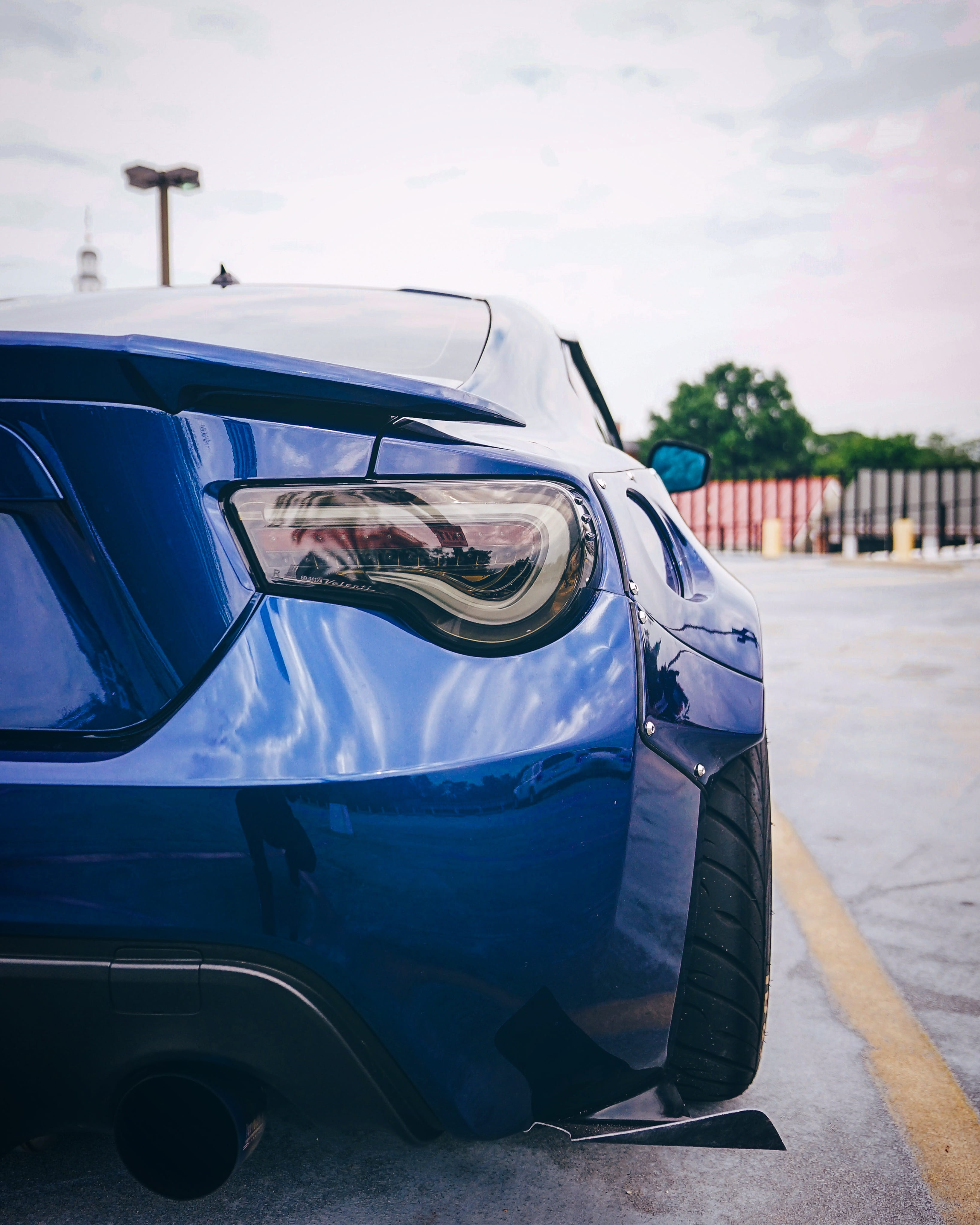 parkng, automotive, motor vehicle, focus on foreground, carbonfiber, parking, greatphoto, blue, no people, winter, outdoors, nature, sky, cambergang, reflection, Phone HD Wallpaper