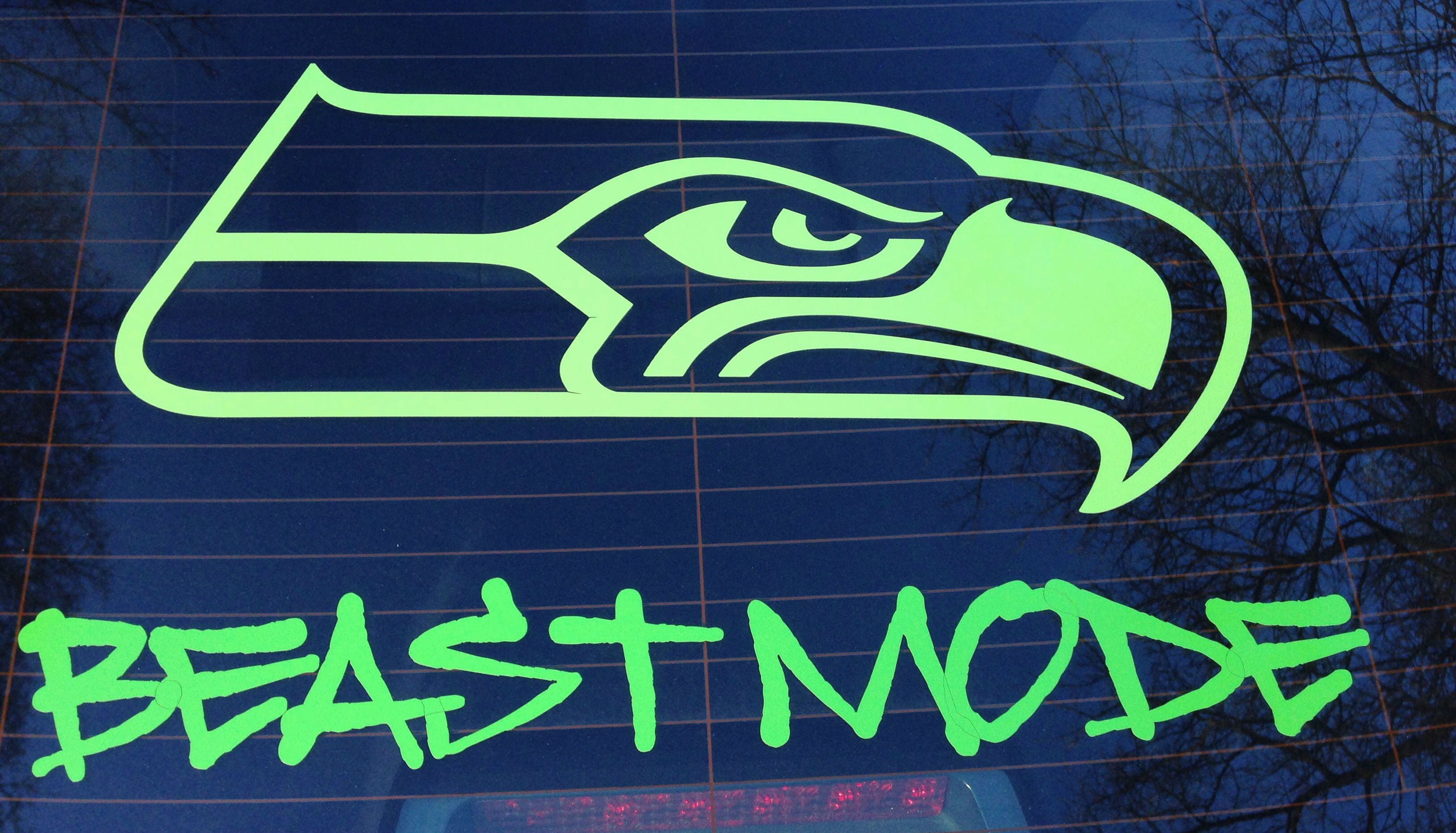 western script, wall - building feature, wall, green color, architecture, built structure, information, plant, no people, seattle, football, graffiti, day, HD Wallpaper
