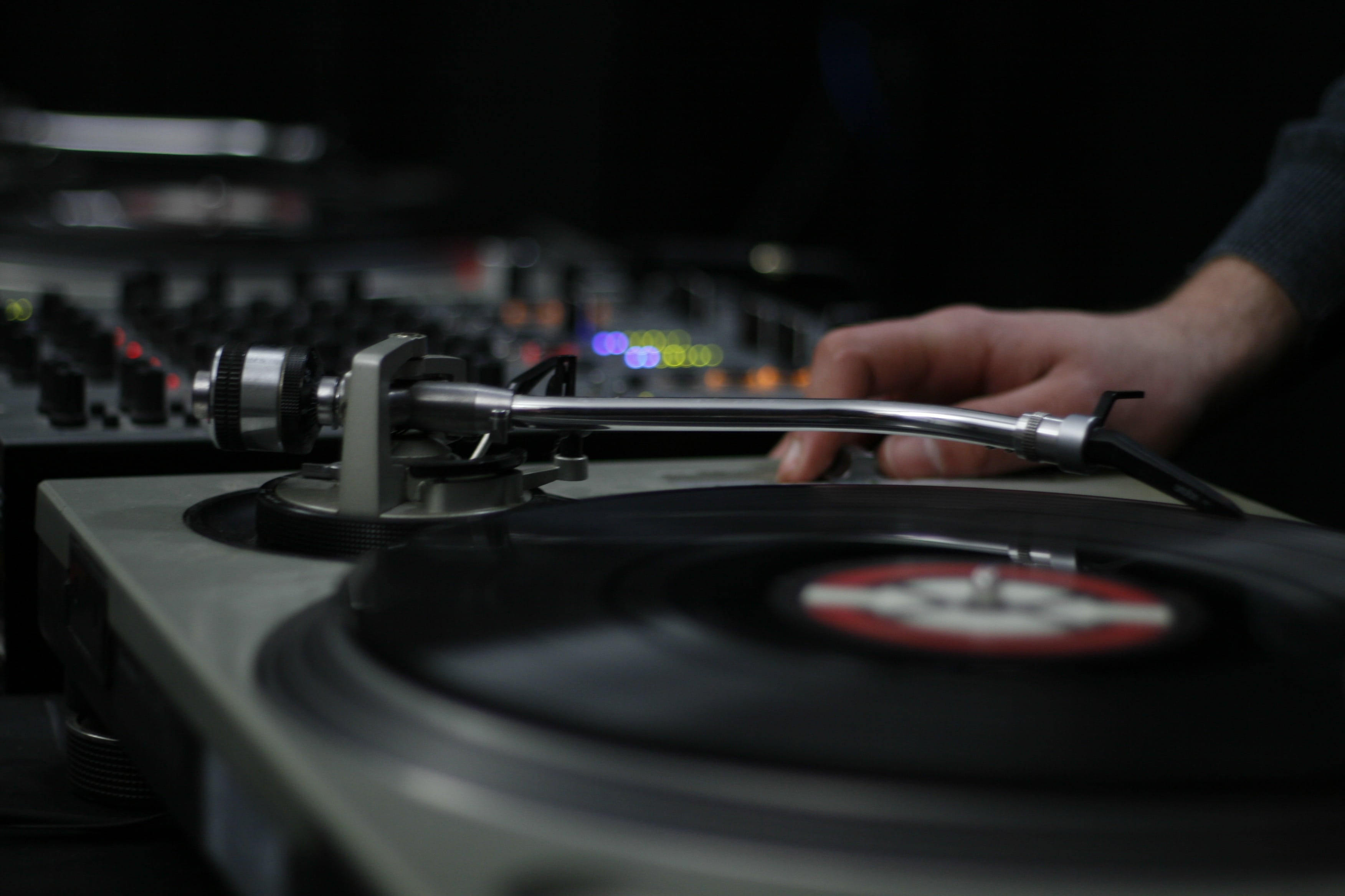 photography, spinning, night, arts culture and entertainment, one man only, occupation, dj, indoors, one person, adult, mixing, mixer, hip hop, turntable, HD Wallpaper
