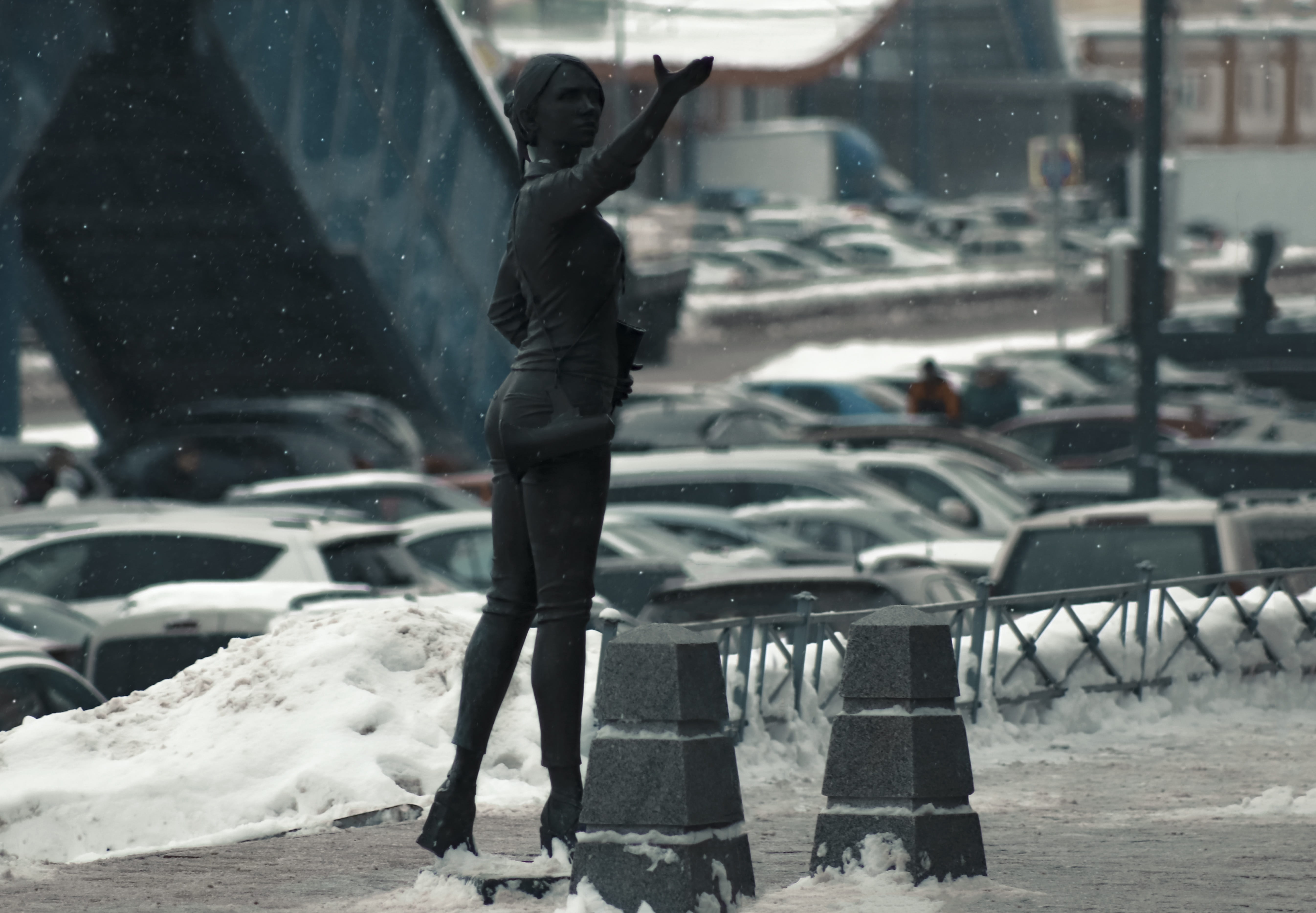cars, girl, transportation, winter, day, guide, megalopolis, warm clothing, reference point, architecture, walking, car, men, street, snow, travel, catches snowflakes, HD Wallpaper