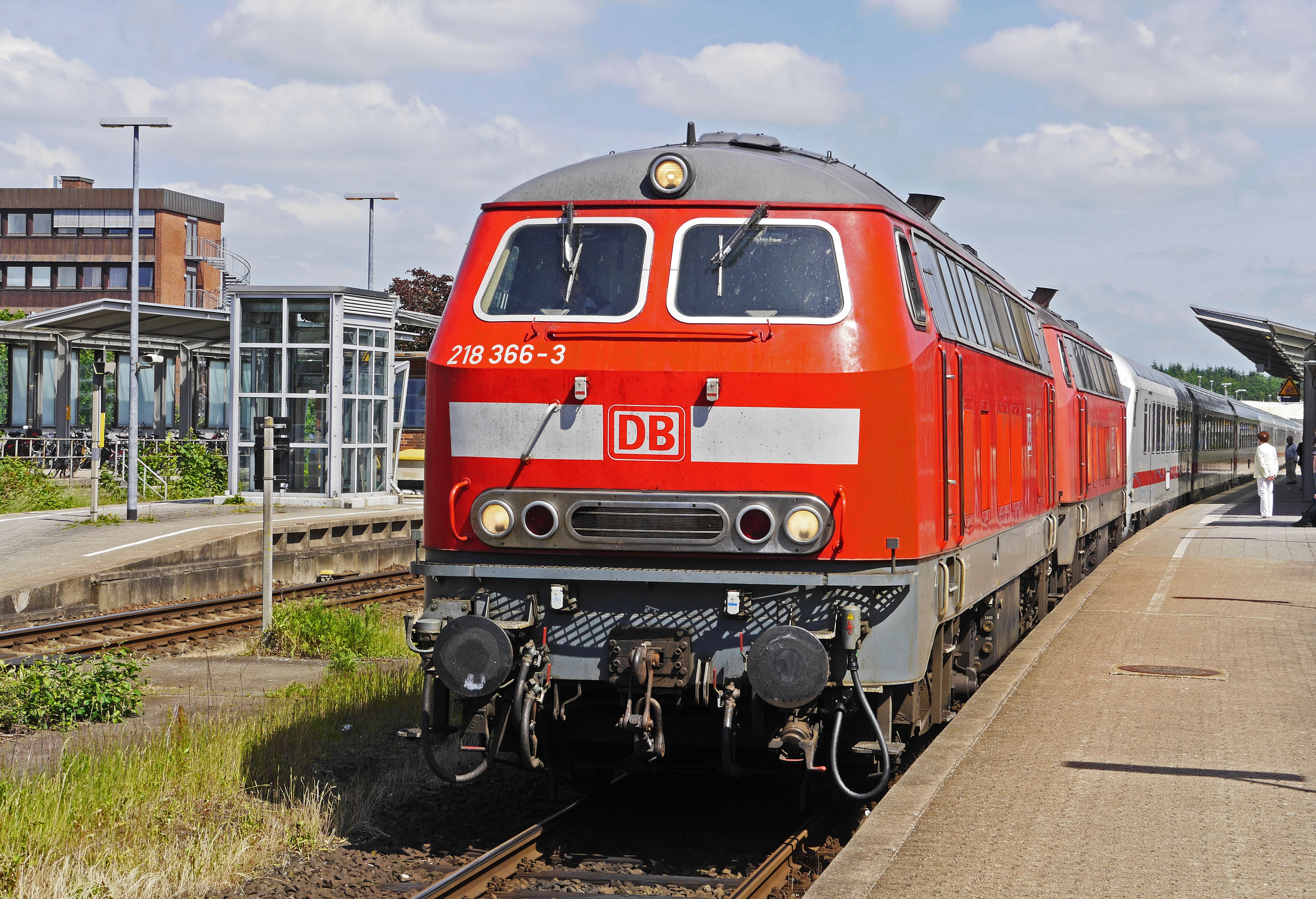 sky, br 218, cloud - sky, germany, train - vehicle, diesel locomotive, holidays, no people, intercity, platform, mode of transportation, hbf, double traction, HD Wallpaper