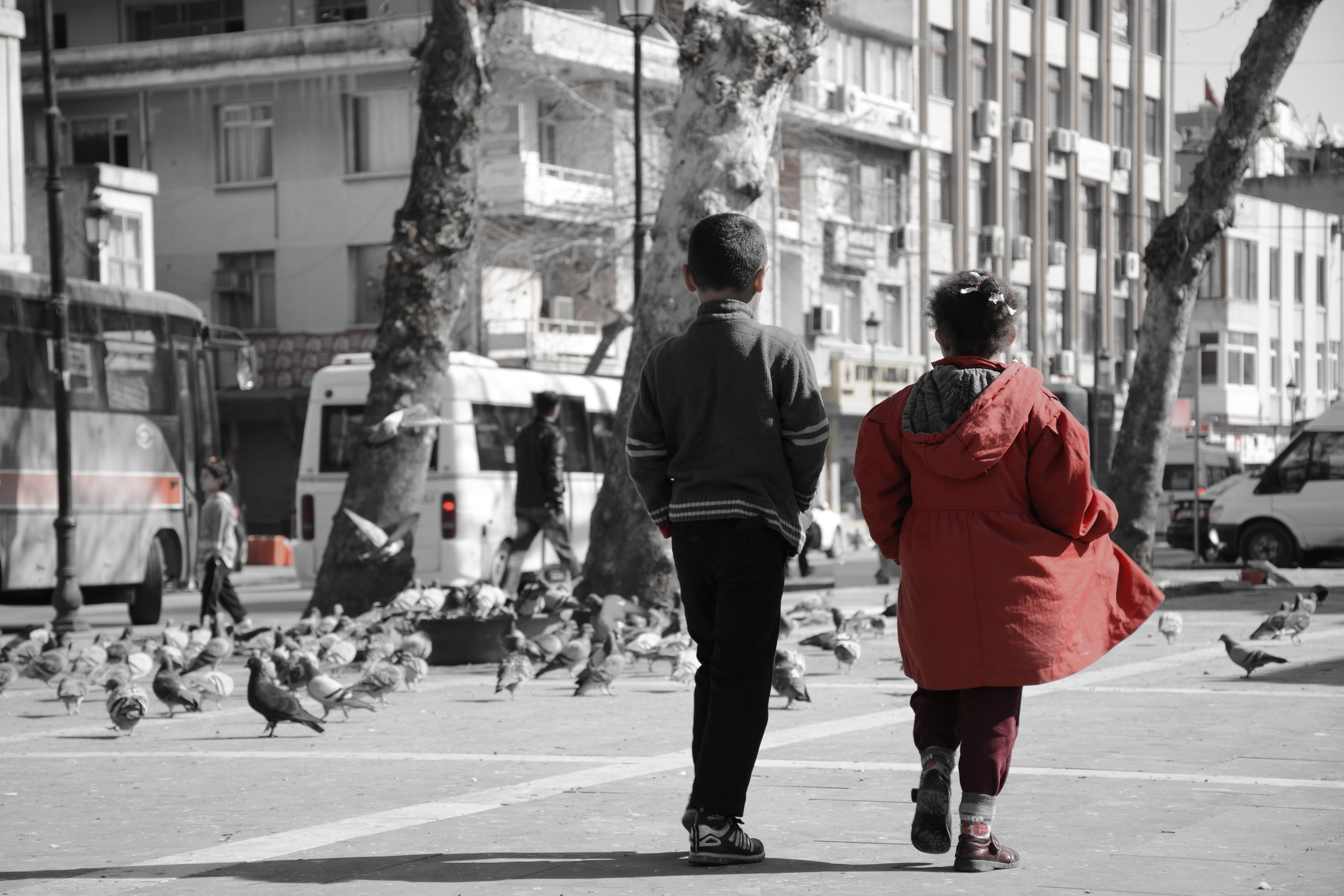 rear view, walking, transportation, incidental people, people, turkey, day, street, women, group of people, architecture, children, adana, lifestyles, warm clothing, HD Wallpaper