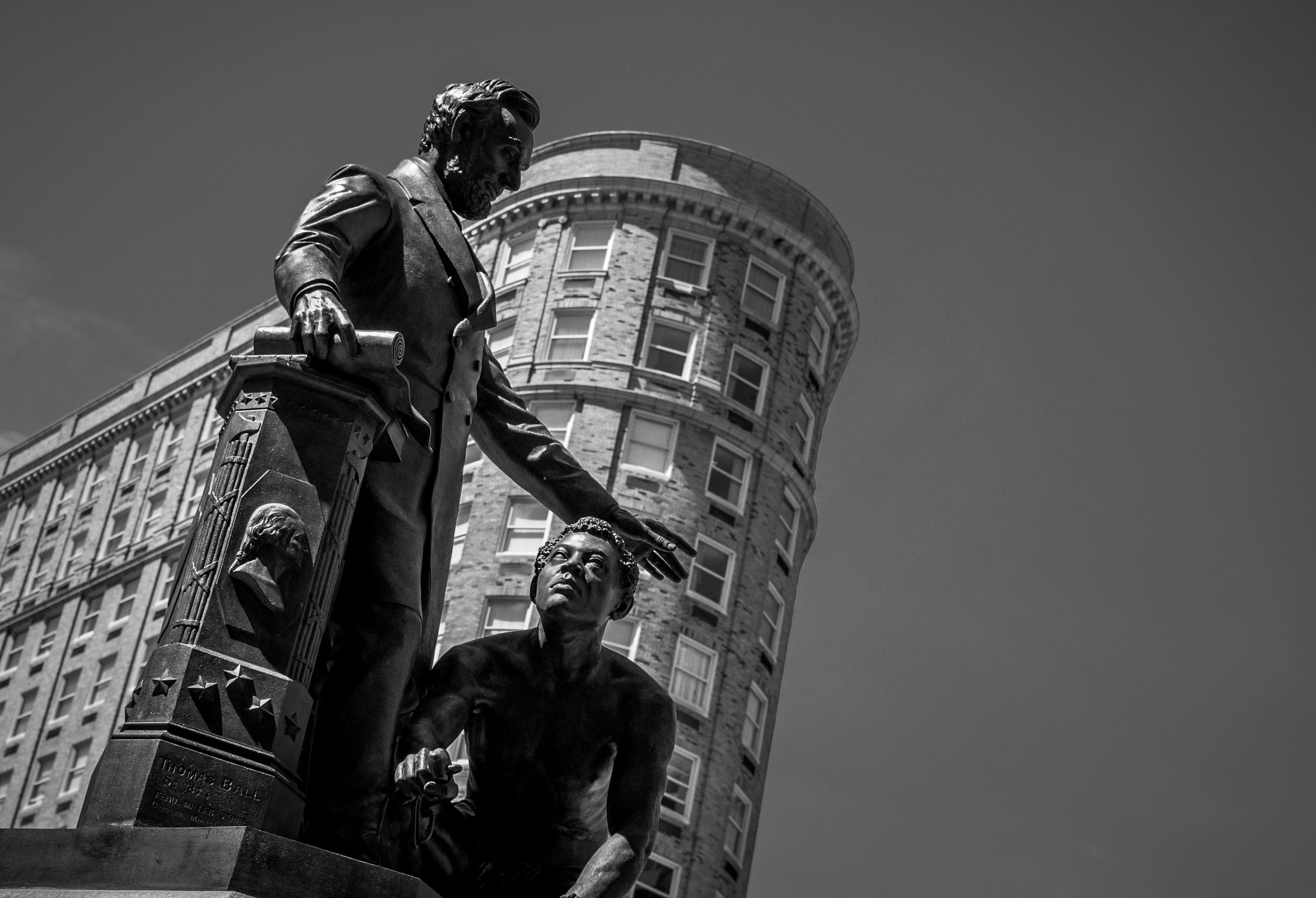 representation, human representation, slavery, statue, building, male likeness, lincoln, men, people, travel, creativity, abe, usa, sky, low angle view, HD Wallpaper