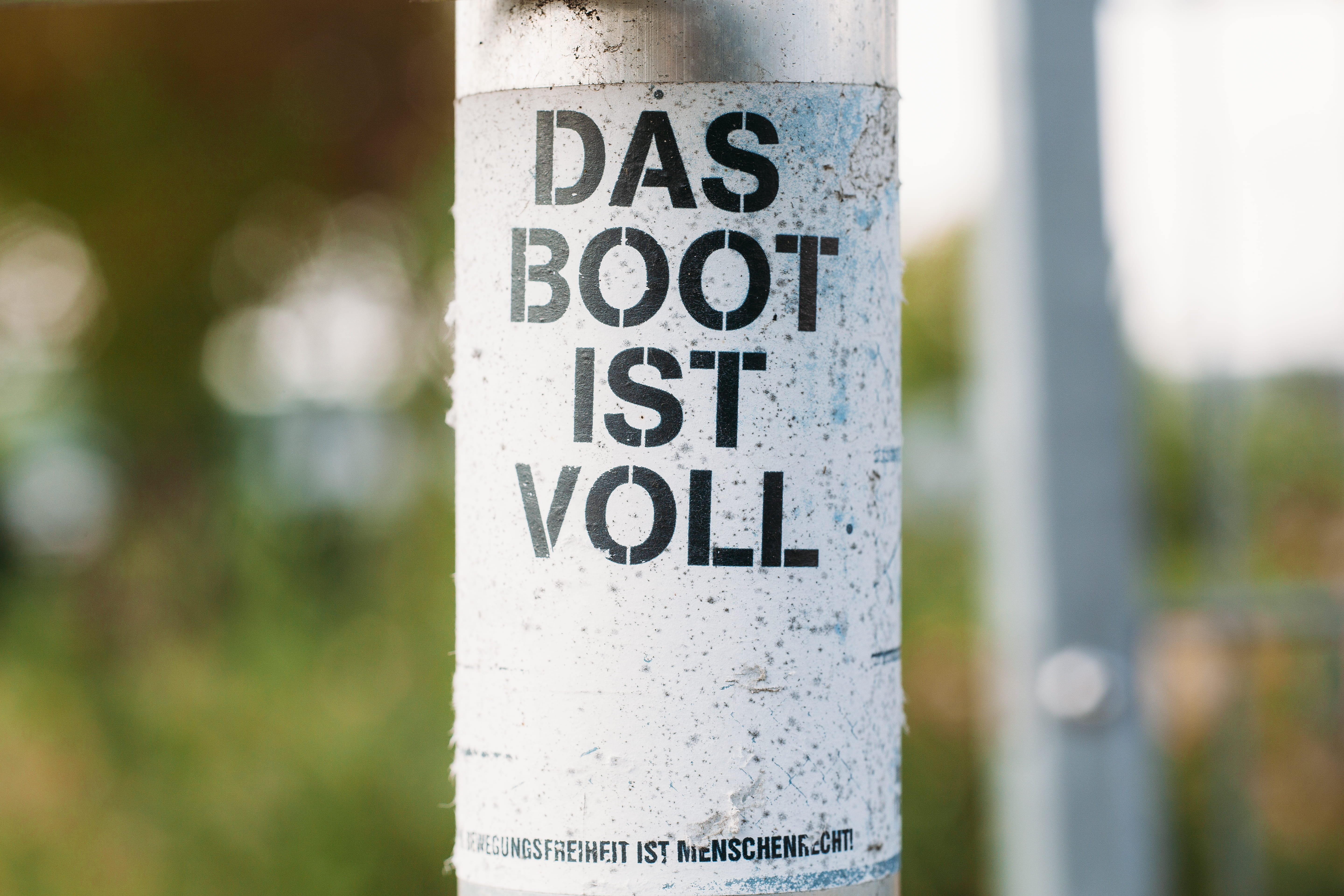 day, nature, das, safety, focus on foreground, daytime, emotion, signage, 5K, no people, color, text, post, sign, warning sign, words, number, ist, close-up, HD Wallpaper