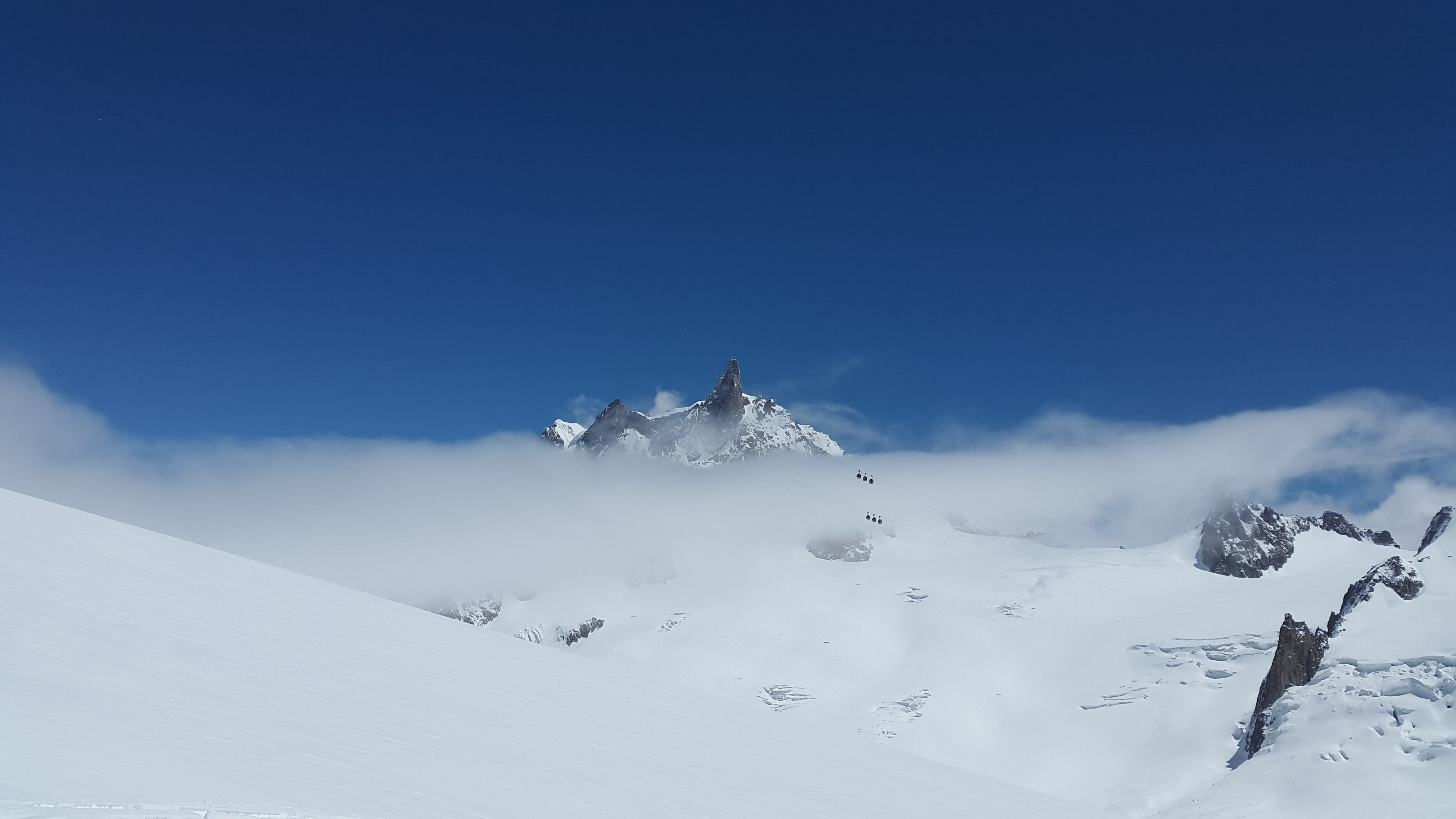 summit, grand jorasses, european Alps, vacations, sky, dent du géant, alpine, snow, sport, holiday, mountain, winter, beauty in nature, tree, mont blanc group, HD Wallpaper