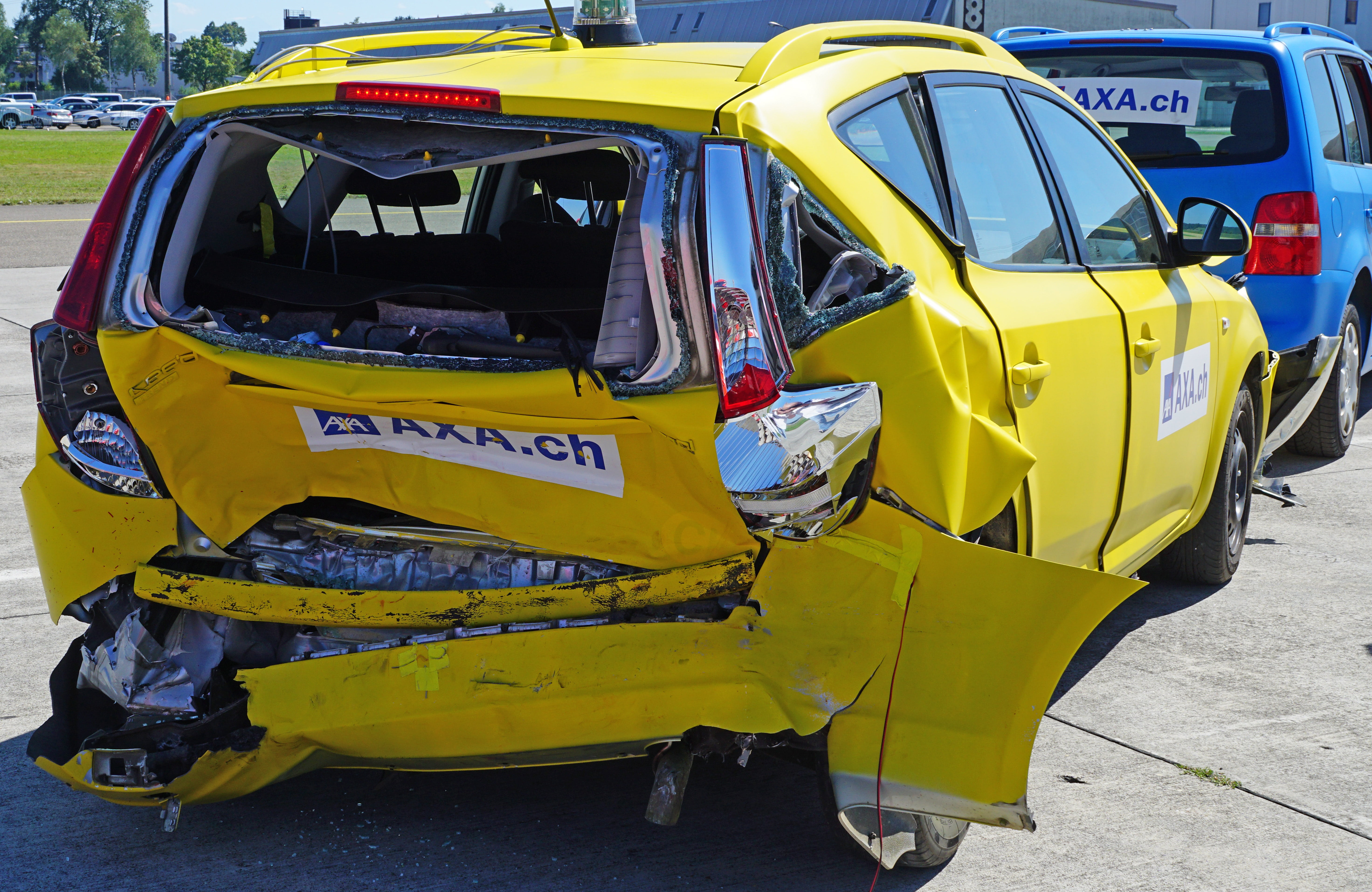 stationary, blue, collision, street, vehicle, mobile phone, motor vehicle, yellow, wrecked, parking, outdoors, insurance, daytime, mode of transportation, HD Wallpaper