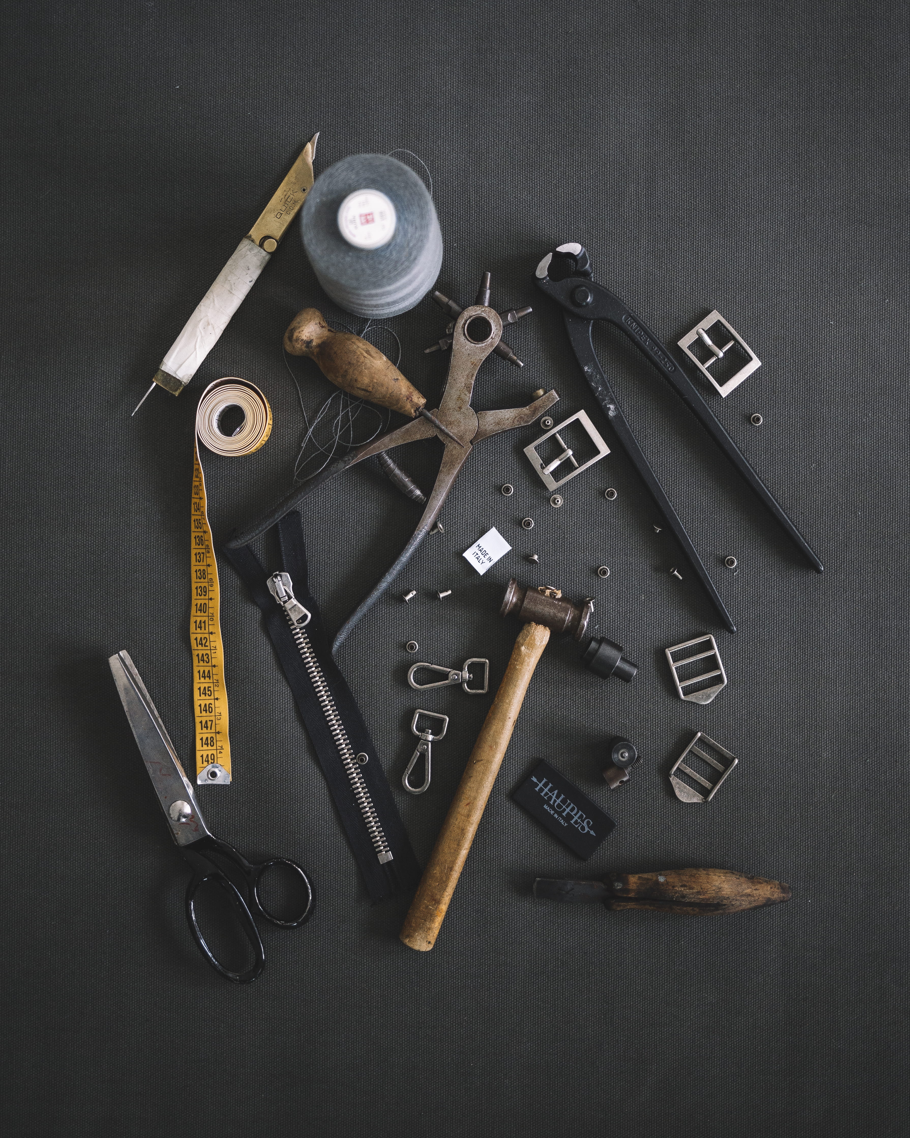 indoors, electronics, working tools, scissors, western script, hacksaw, haupes, communication, prison, weapon, close-up, assorted, text, wood - material, Phone HD Wallpaper