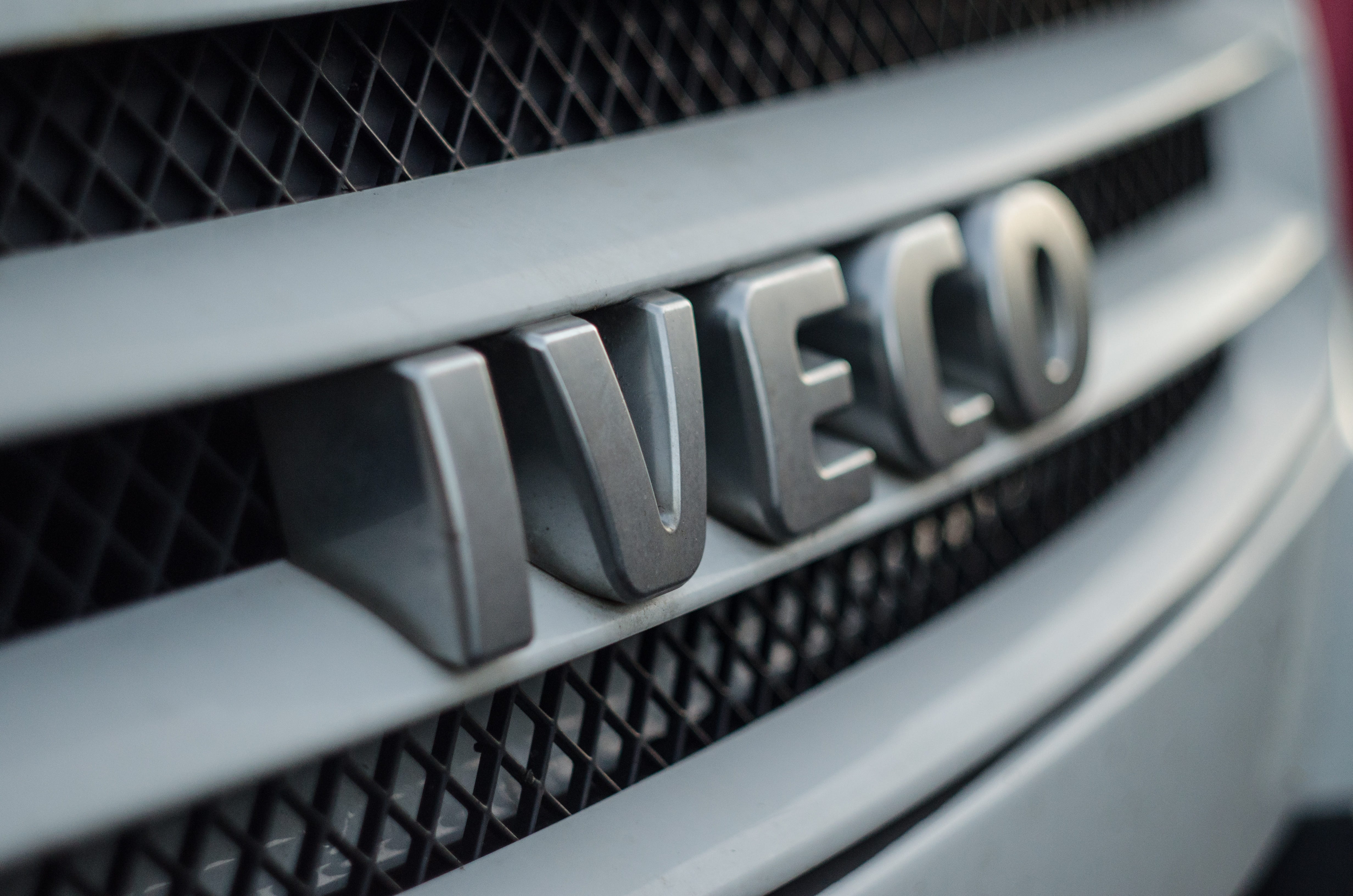 Logo, black Color, grille, 4K, truck, extreme close-up, mode of transportation, steel, Radiator, transportation, metal, Machine, emblem, connection, communication, HD Wallpaper