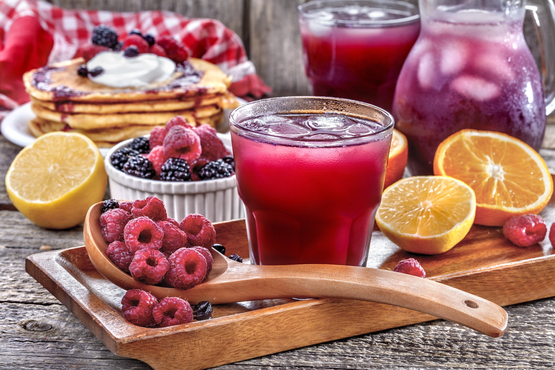 no people, freshness, citrus fruit, lemons, healthy eating, household equipment, drink, blackberries, refreshment, wellbeing, 1080P, slice, table, berry fruit, HD Wallpaper
