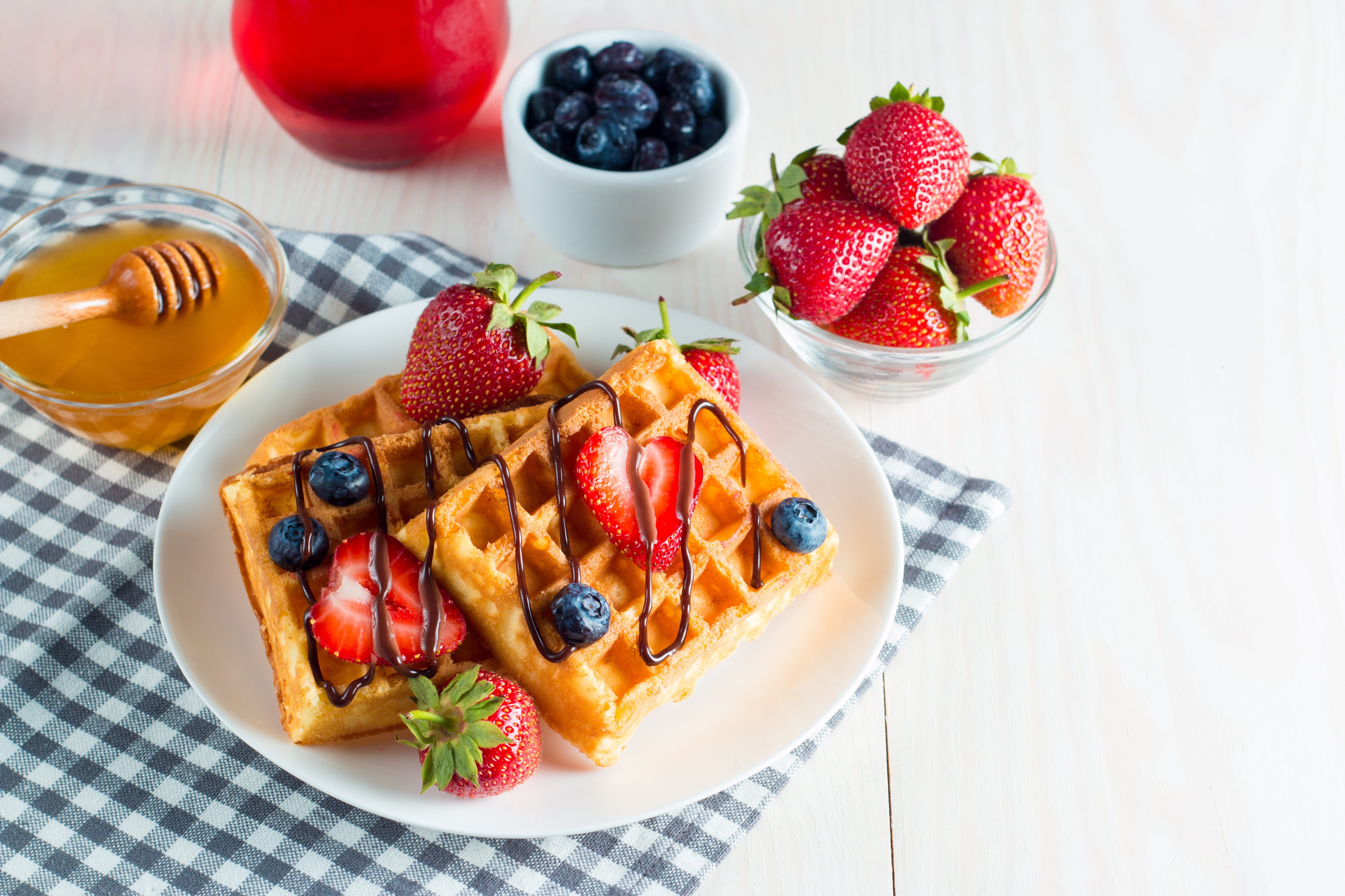 Berry, Food, 5K, Breakfast, Strawberry, Fruit, Waffle, Still Life, Honey, HD Wallpaper