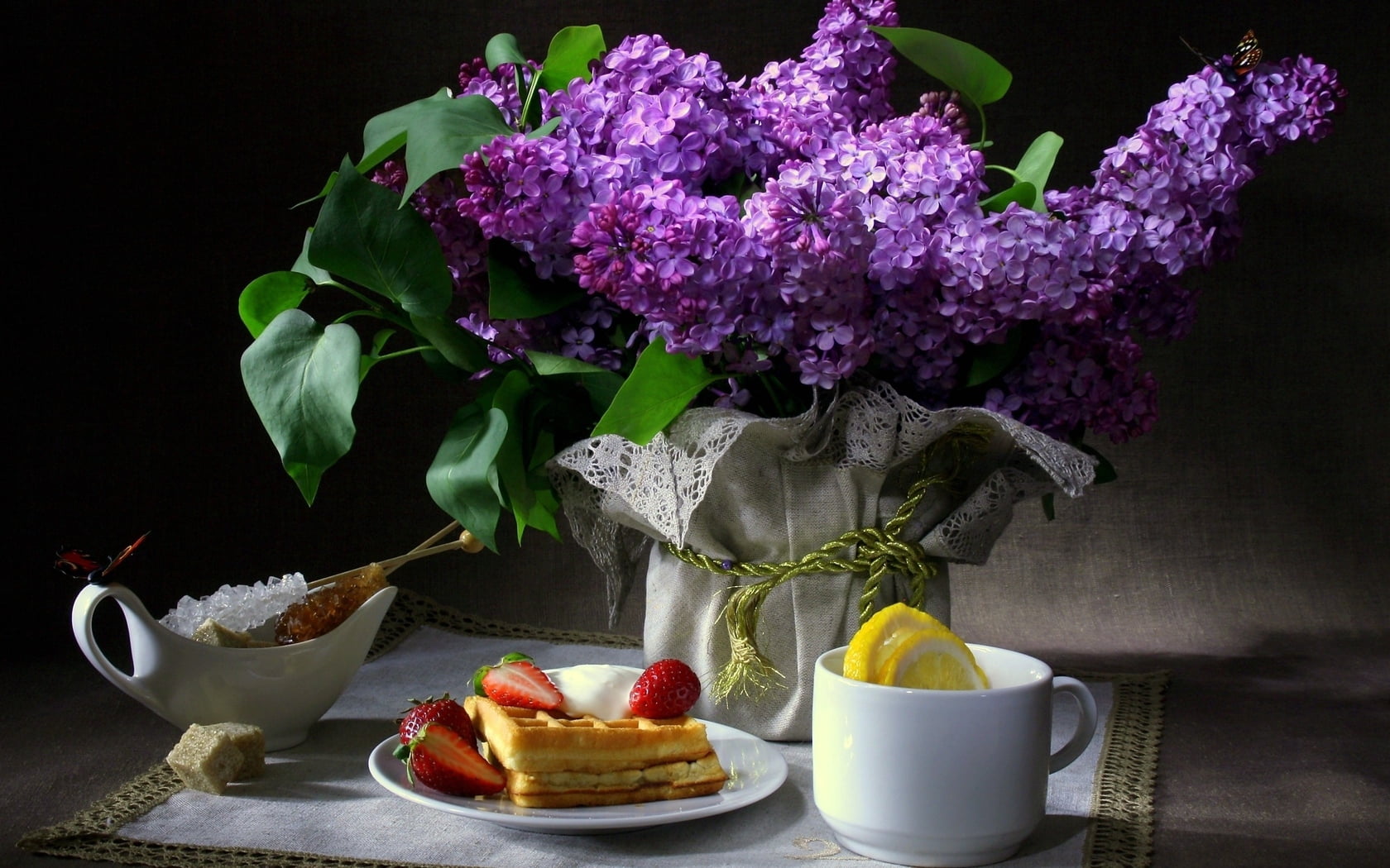 flowers, homemade, rustic, backgrounds, ceramic, no people, drink, wood - Material, table, close-up, temptation, mug, berry Fruit, cake, nature, flowering plant, HD Wallpaper