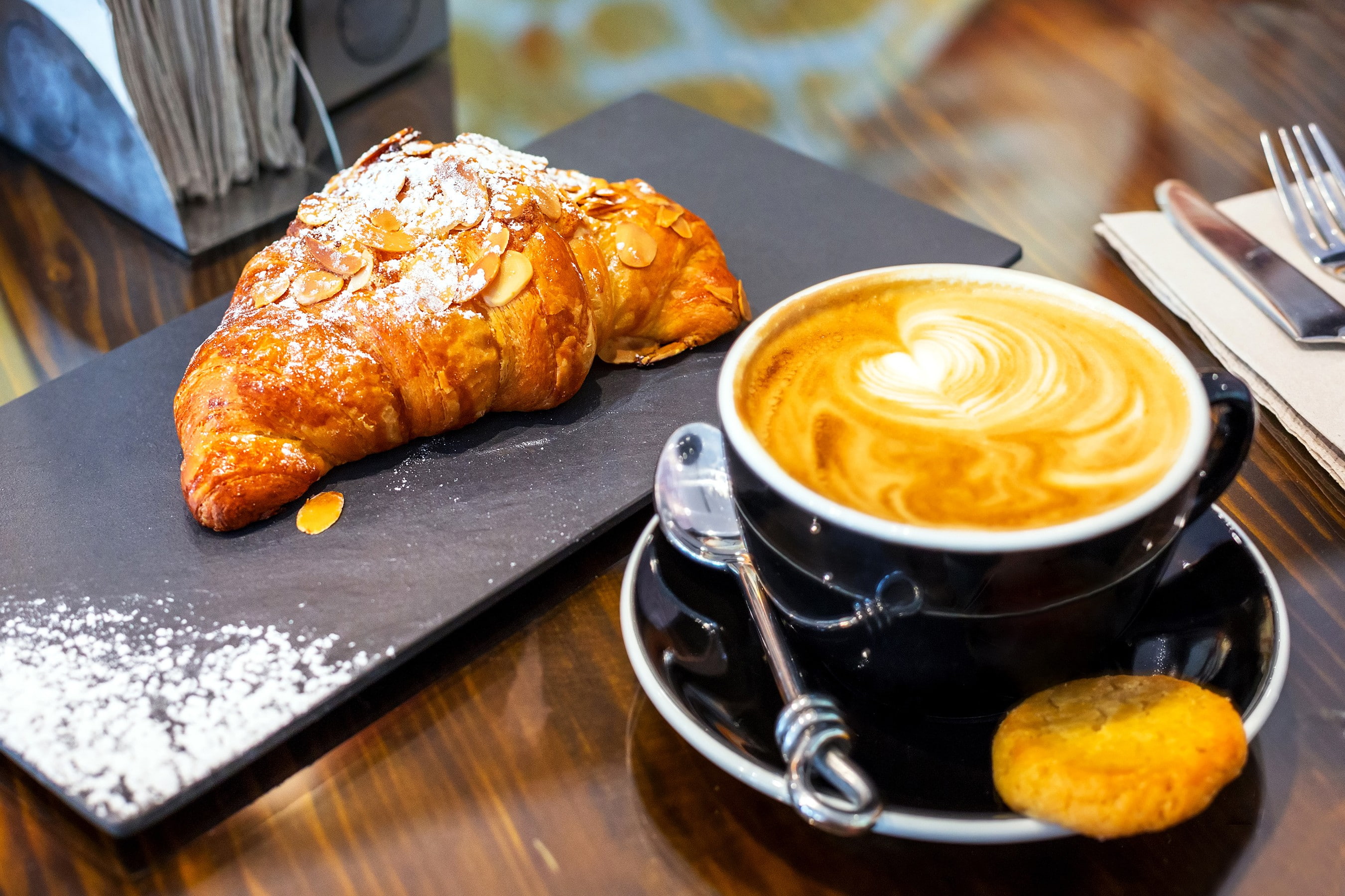 food, breakfast, coffee, 2K, croissants, HD Wallpaper