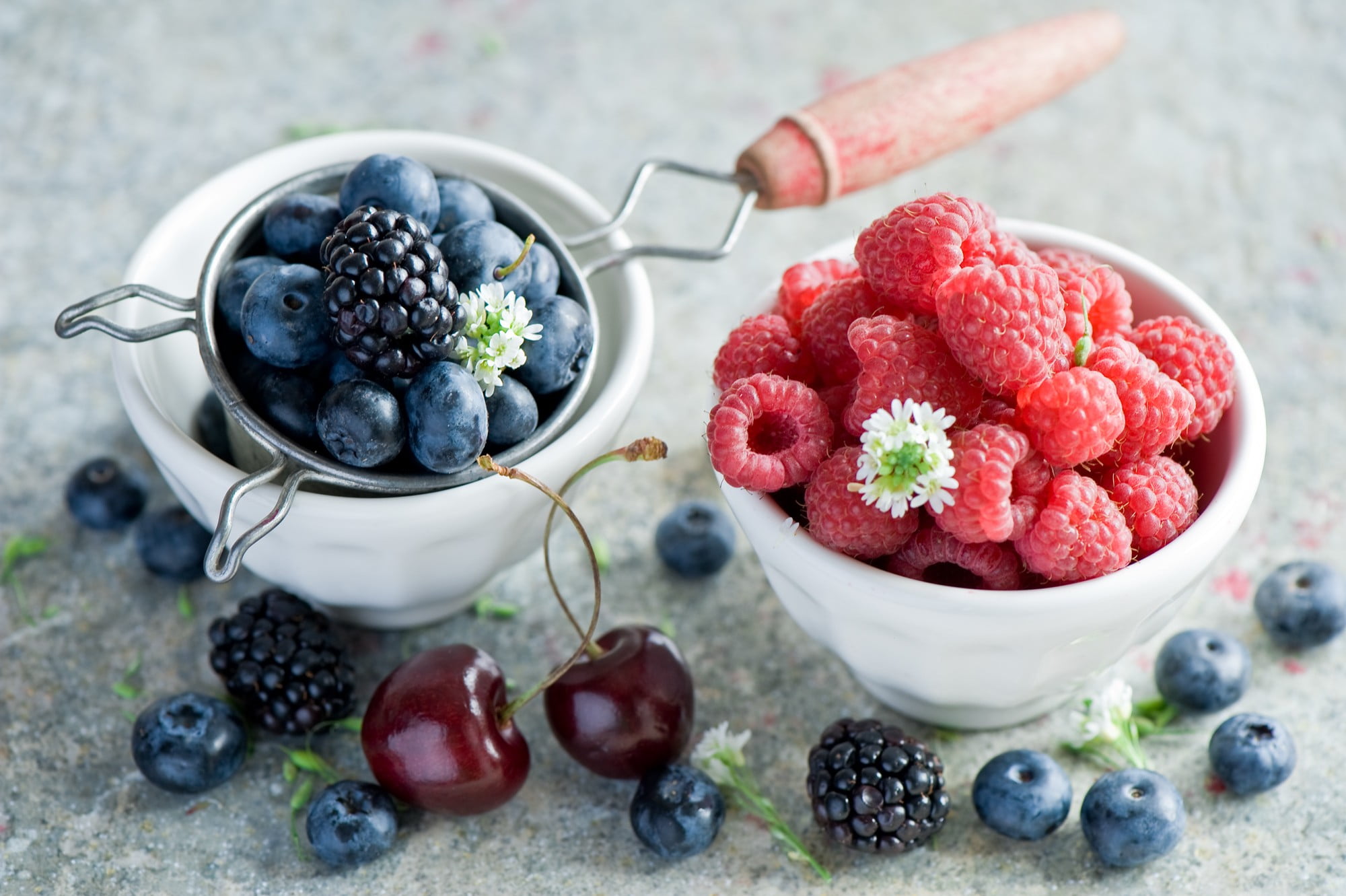 white, eating utensil, close-up, 1080P, no people, food and drink, table, spoon, indoors, breakfast, bowl, round, wellbeing, healthy eating, berry fruit, HD Wallpaper