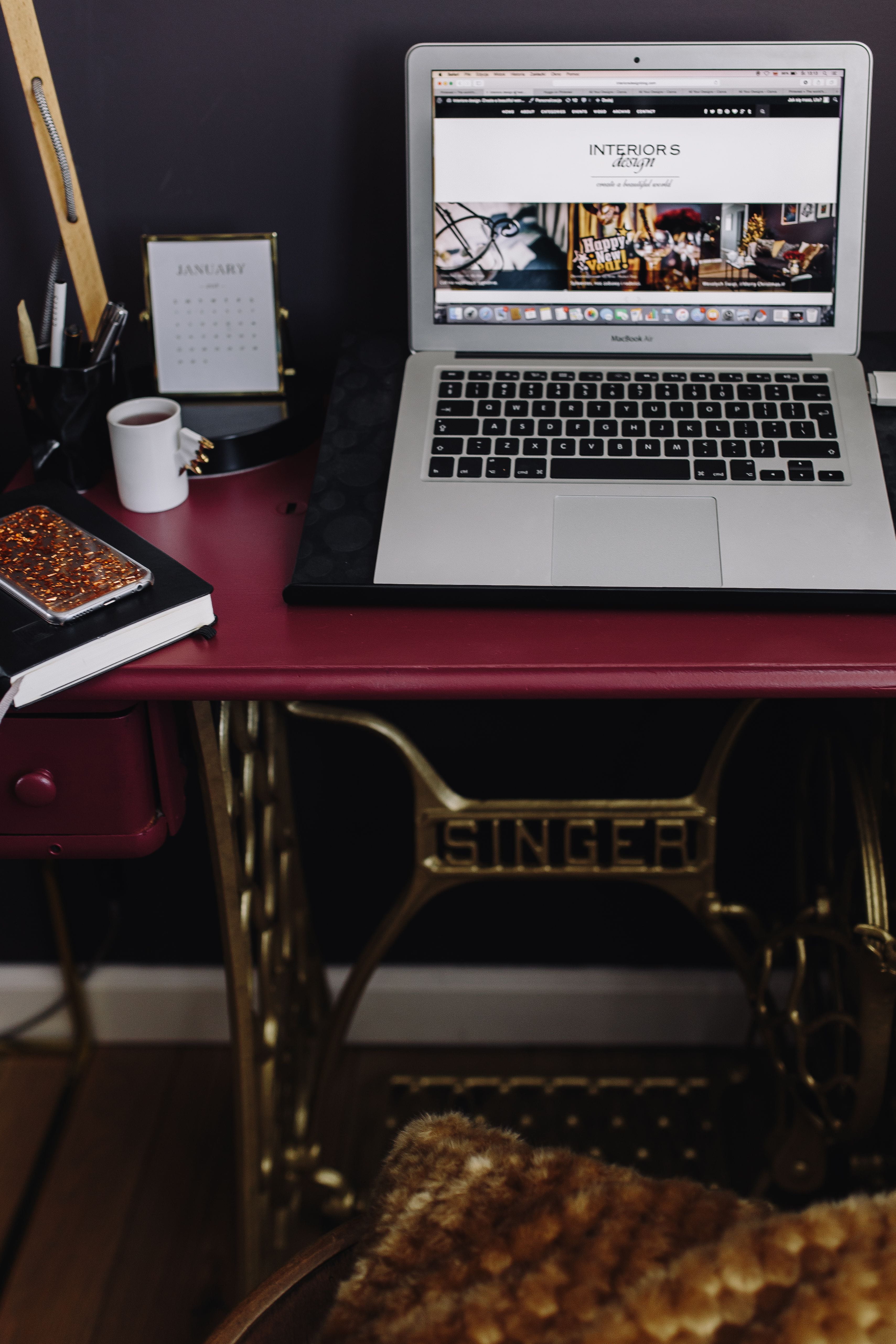 wireless technology, wroking, computer equipment, food and drink, female, computer, computer Keyboard, red, femine, high angle view, office, home, seat, Phone HD Wallpaper