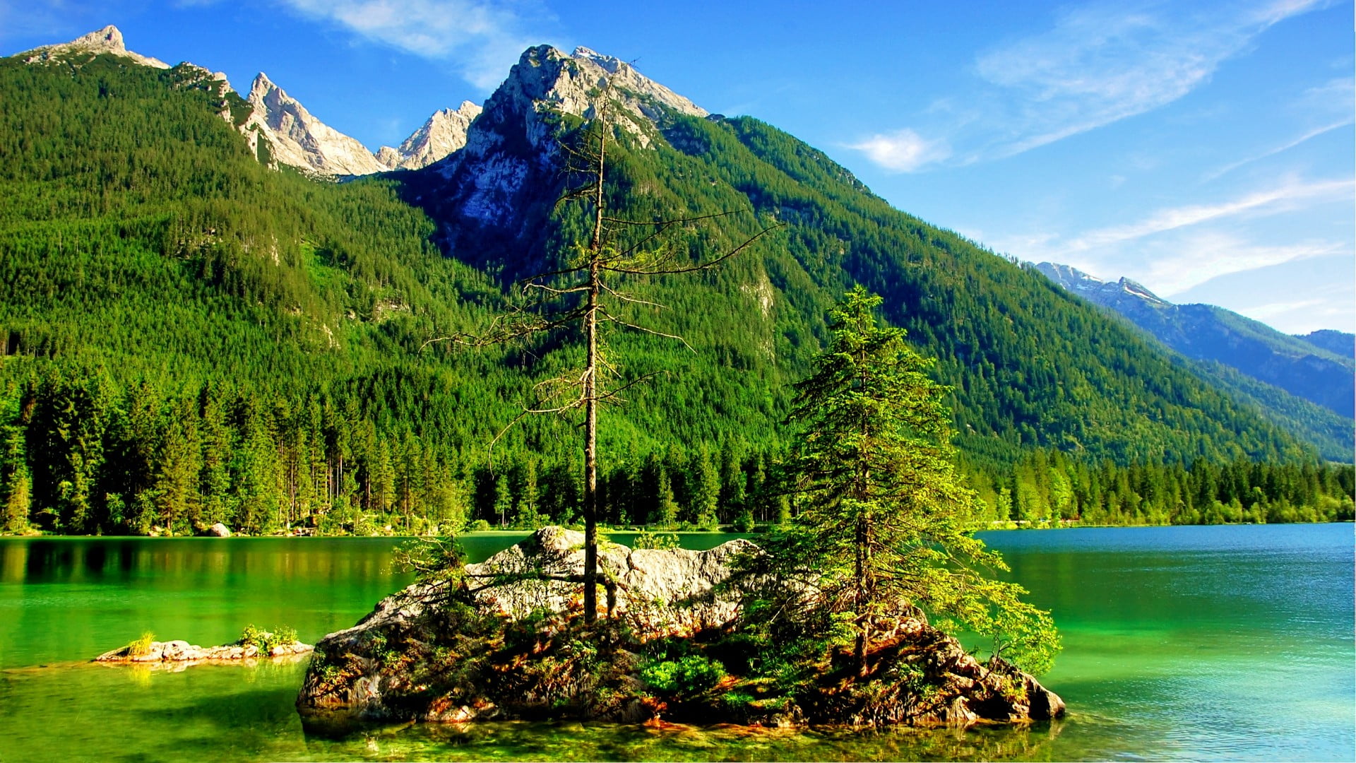 hintersee, rock, 1080P, idyllic, sunny day, tree, mountain range, coniferous tree, vegetation, ramsau, water, tranquil scene, green color, lake, sunlight, HD Wallpaper