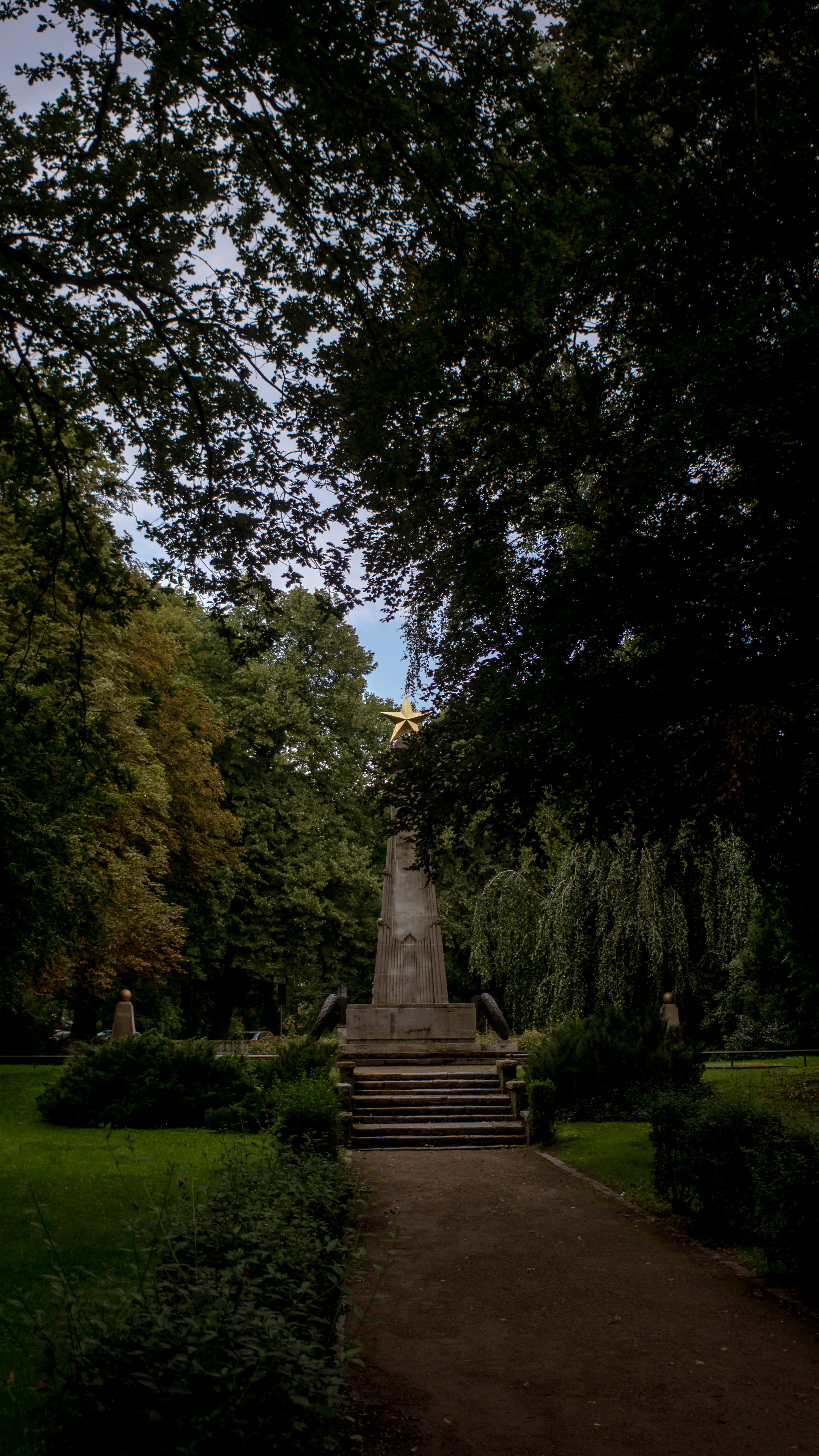 outdoors, religion, day, architecture, park - man made space, germany, grass, park, star, 5K, history, growth, sky, direction, green color, bernau bei berlin, Phone HD Wallpaper