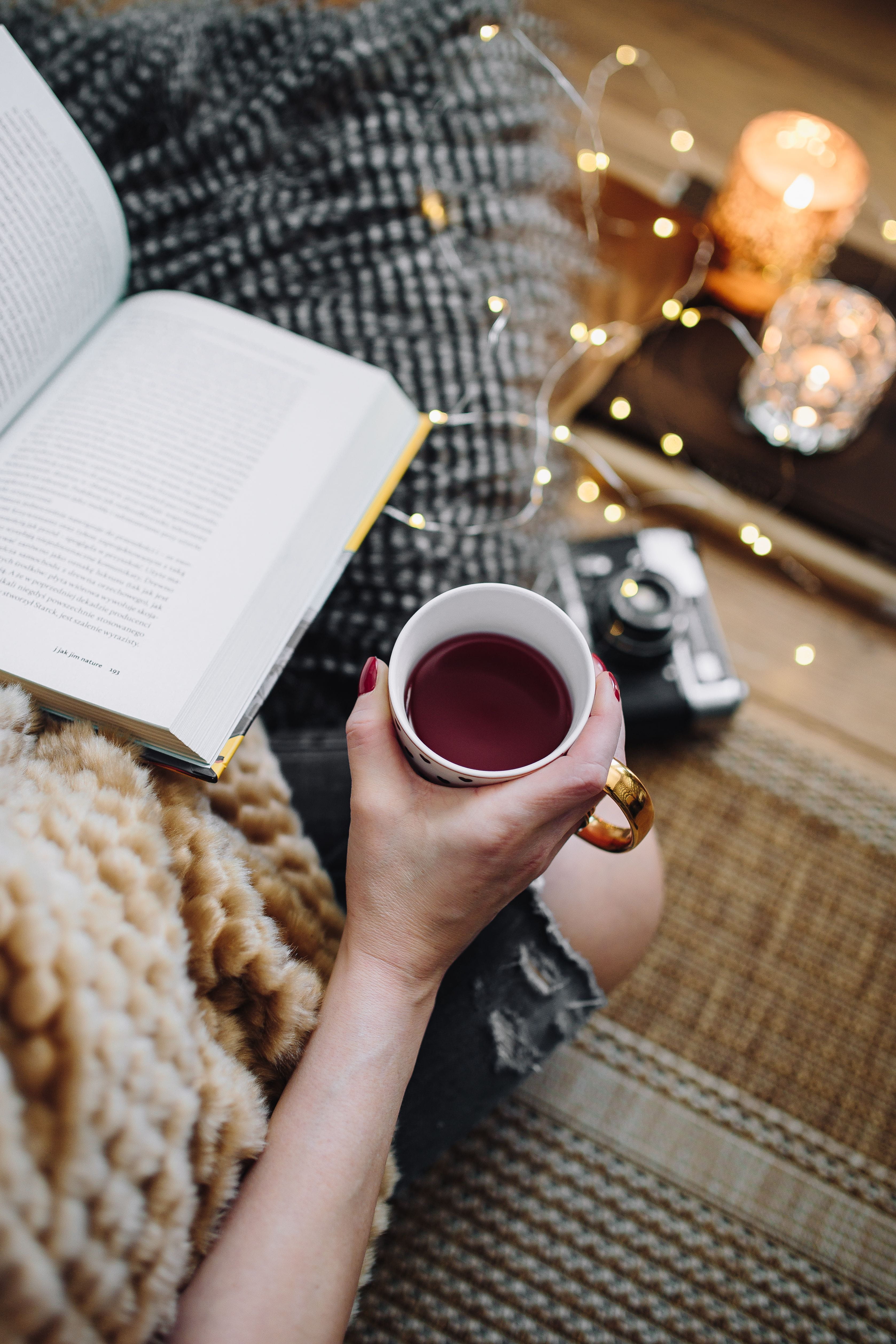 drinking, coffee, reading book, one Person, tea, cozy, home, food and drink, cup, lifestyles, hot drink, holding, comfortable, coffee Cup, reading, pillows, Phone HD Wallpaper