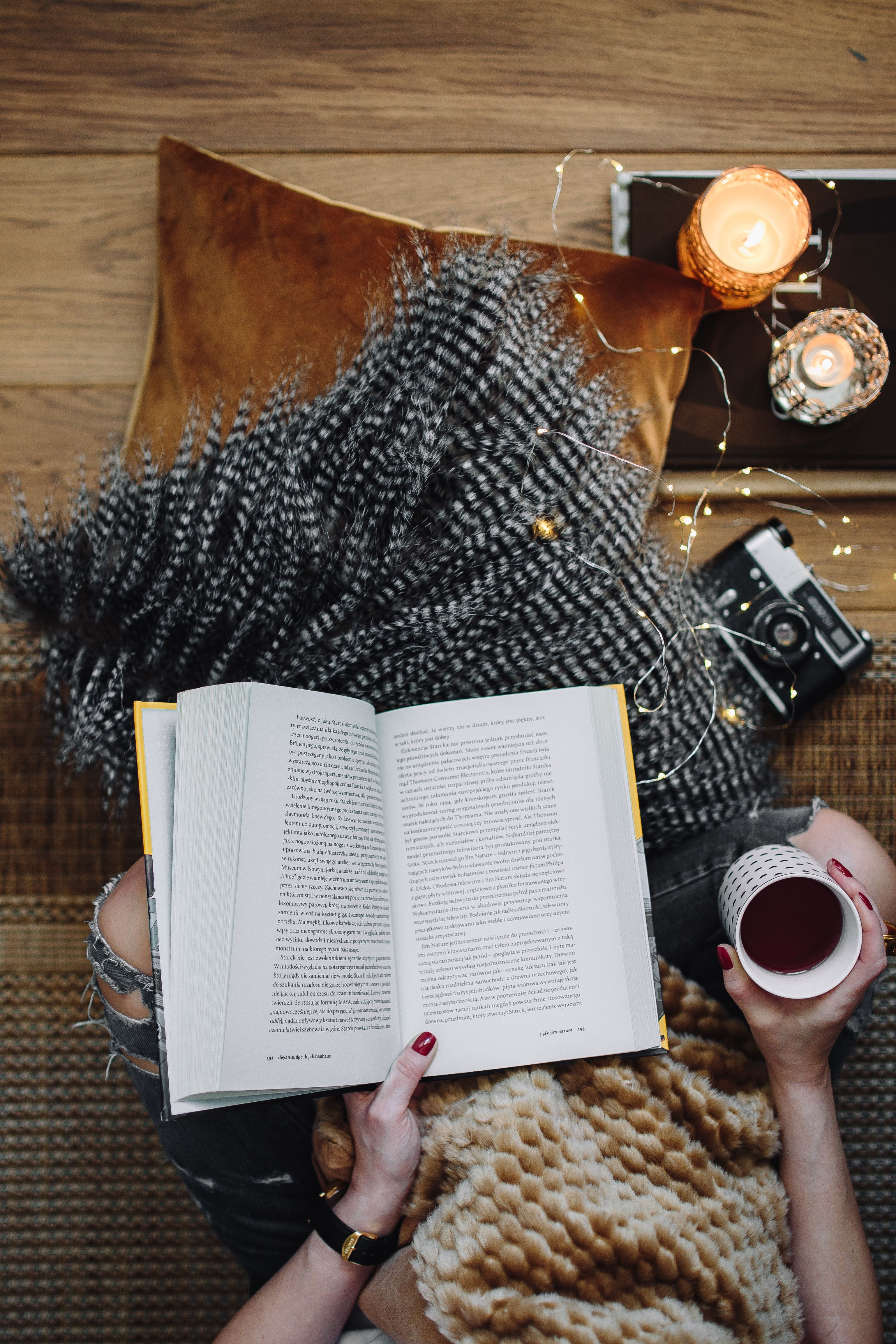 directly above, human body part, reading, drinking, fruit tea, book, real people, table, reading book, adult, leisure activity, high angle view, time, comfortable, Phone HD Wallpaper