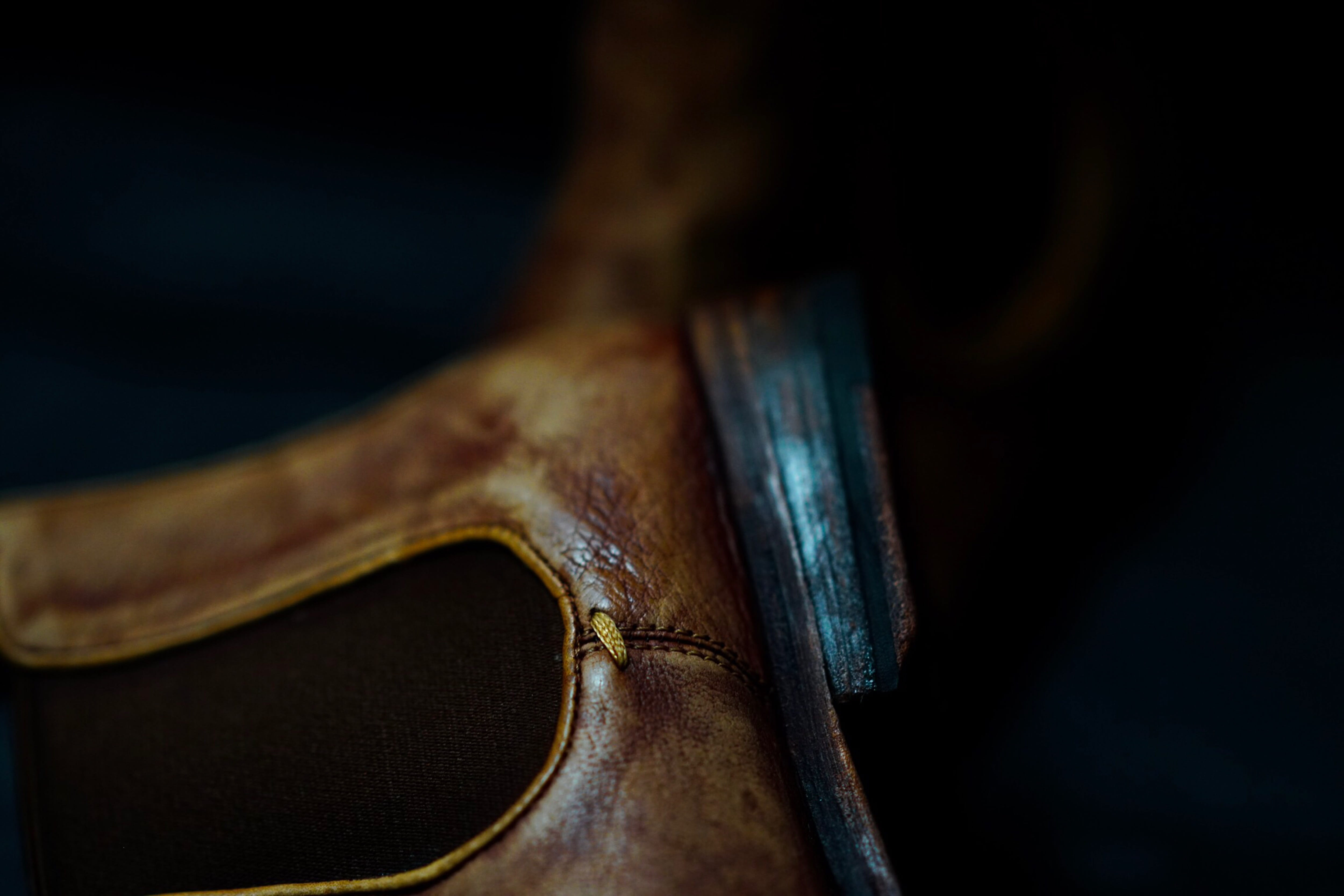 shoe, viola, fiddle, clothing, studio shot, team sport, single object, violin, leather, black background, suede, no people, boot, black, baseball glove, HD Wallpaper