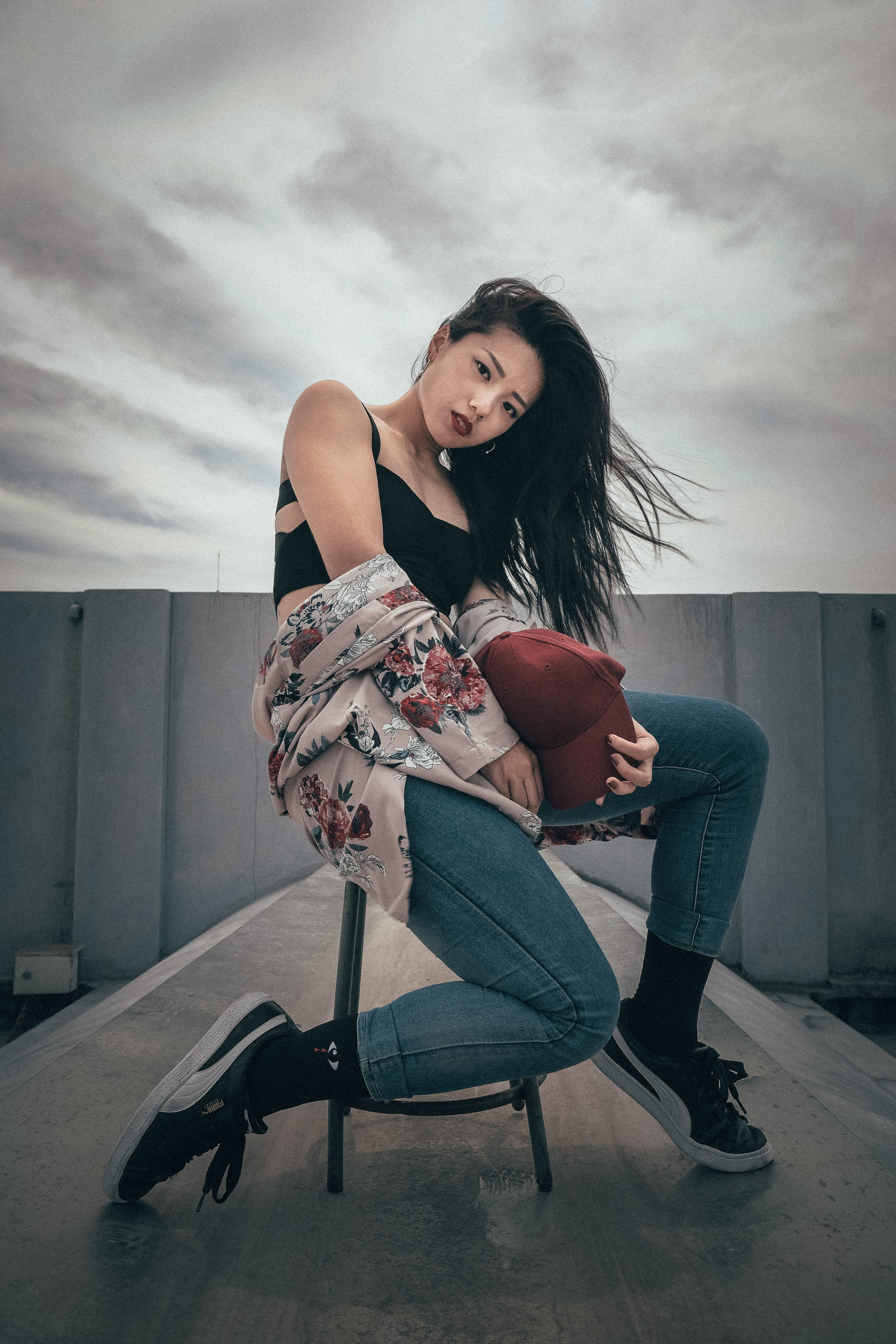 casual clothing, hairstyle, real people, grey, floral, black, beautiful woman, women, young, contemplation, seating, young women, young adult, portrait, Phone HD Wallpaper