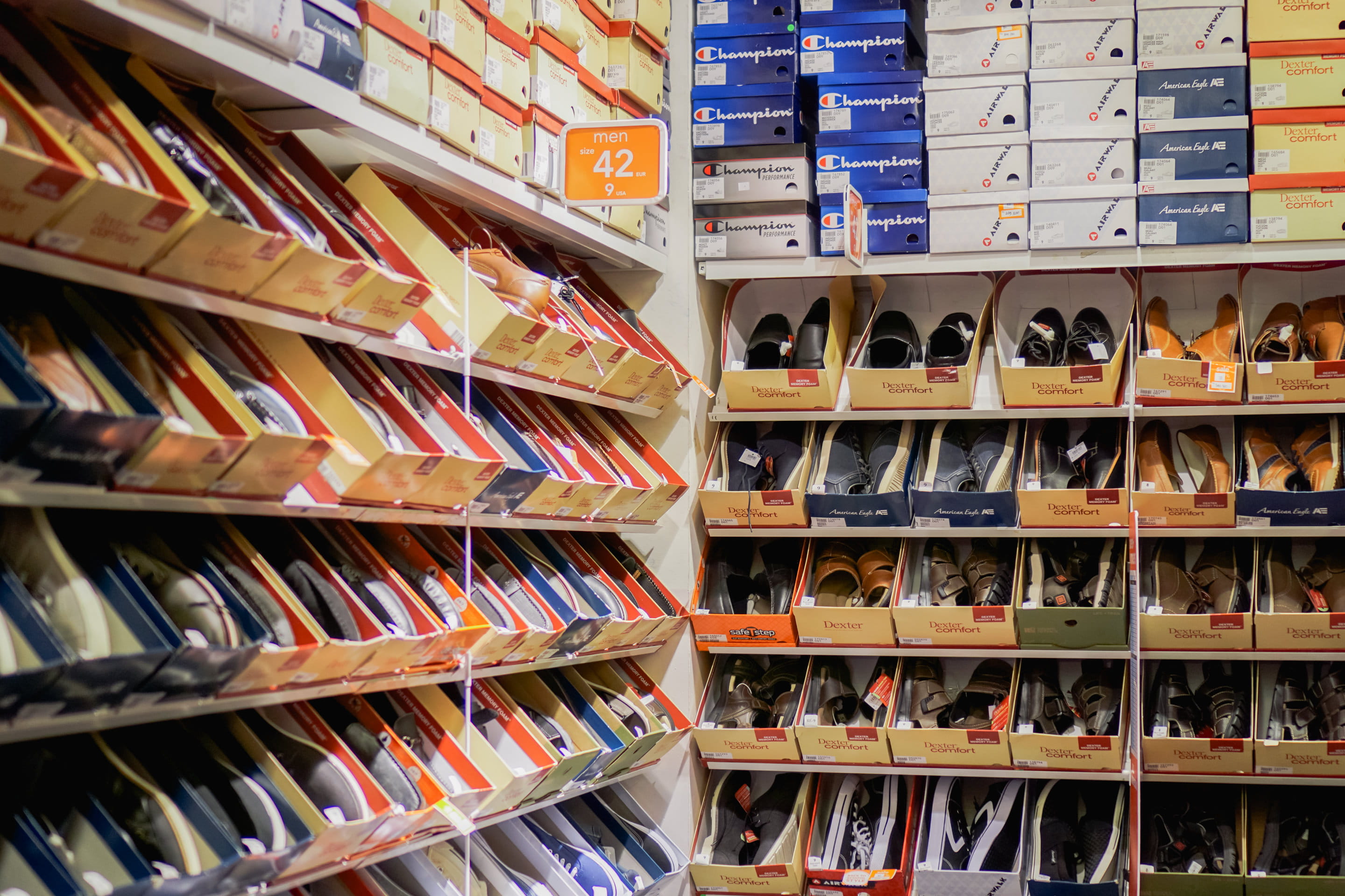 shelf, collection, large group of objects, no people, shoe box, publication, 2K, order, indoors, variation, multi colored, education, choice, indoor, pairs, HD Wallpaper