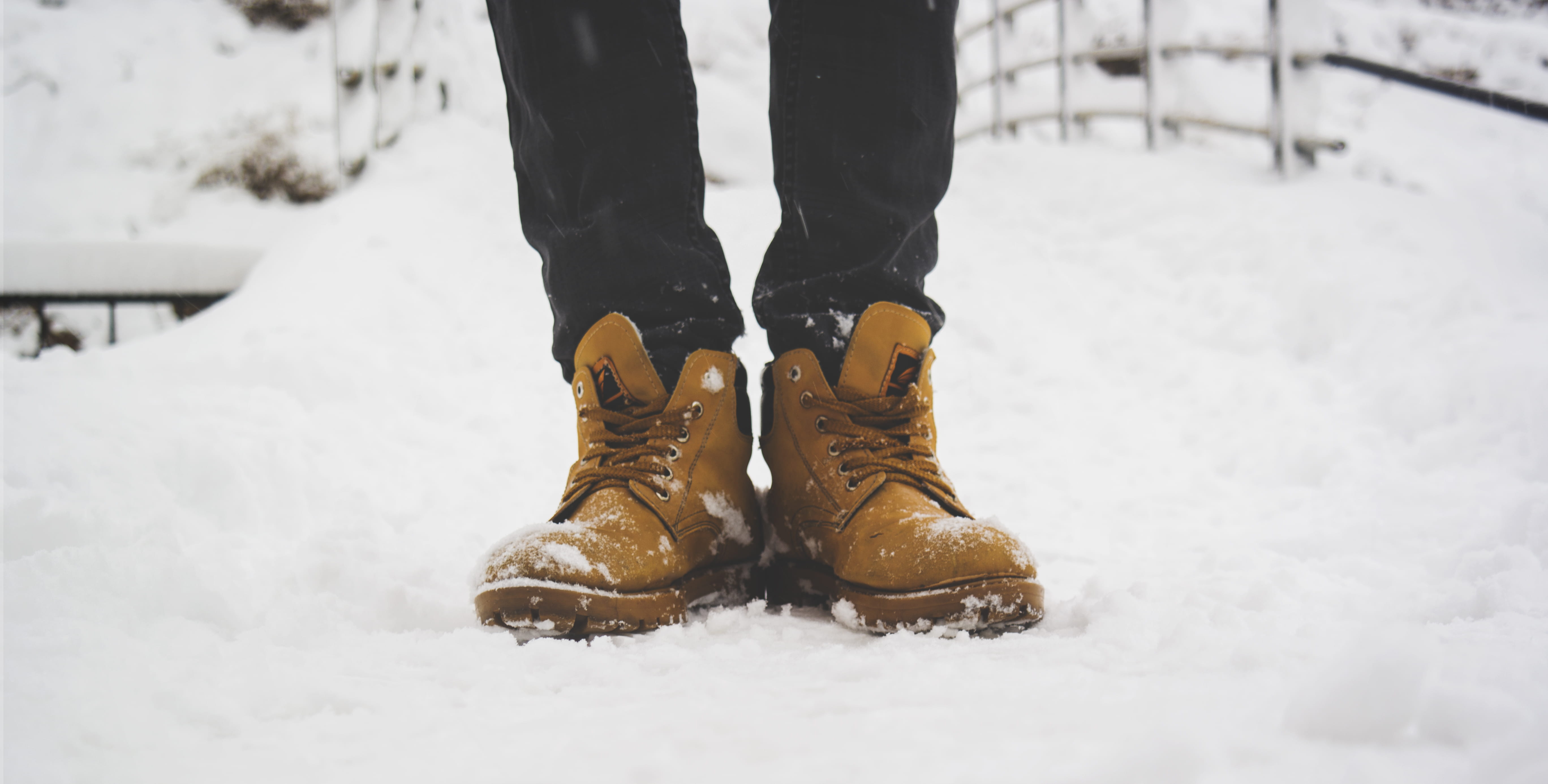 stepping, brown, golden yellow, snow, pants, body part, pair, footwear, day, limb, standing, leisure, outdoors, daylight, nature, one person, adult, wear, HD Wallpaper