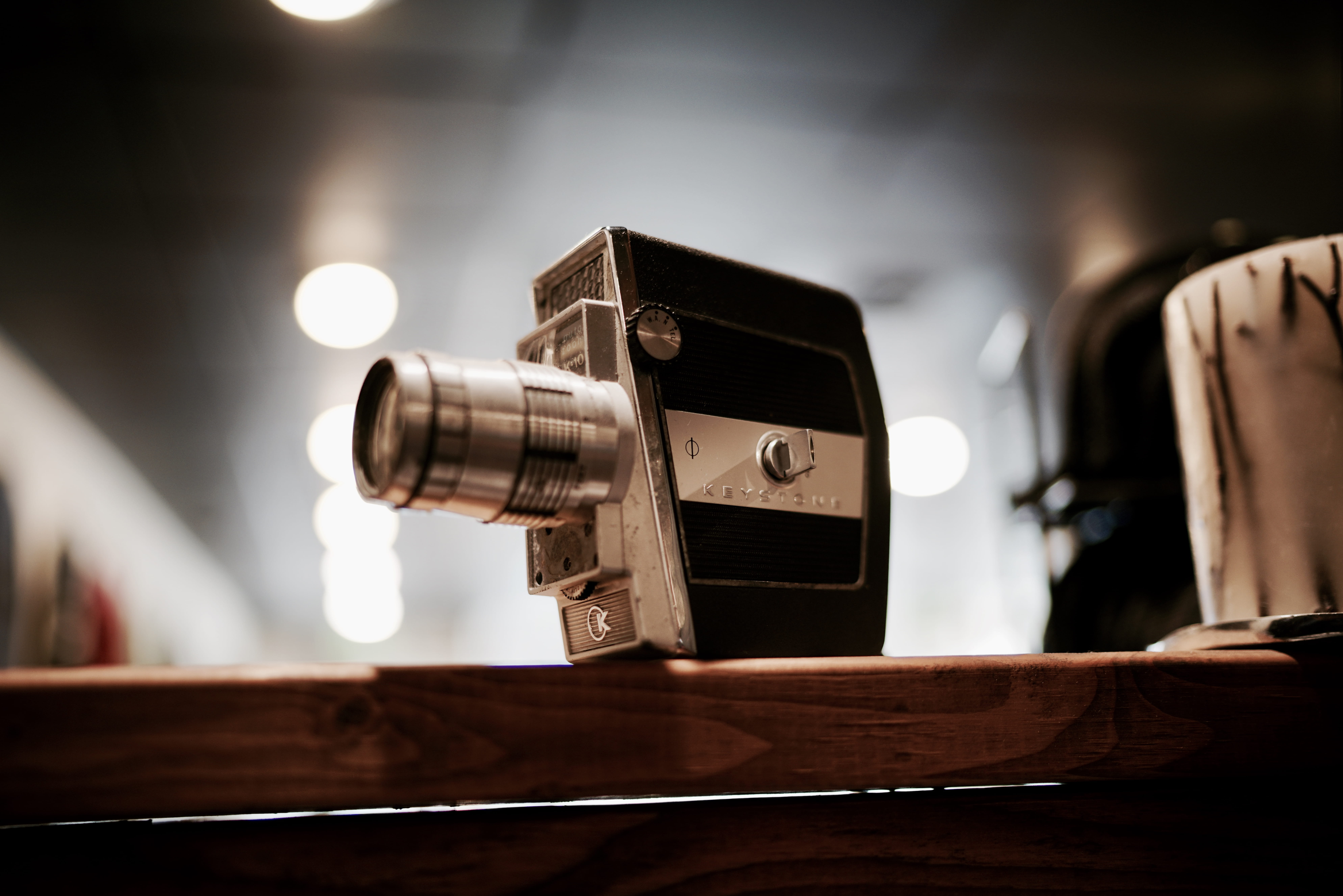 camera, music, focus on foreground, arts culture and entertainment, focus, stage, retro Styled, equipment, photography themes, vintage, antique, film industry, HD Wallpaper