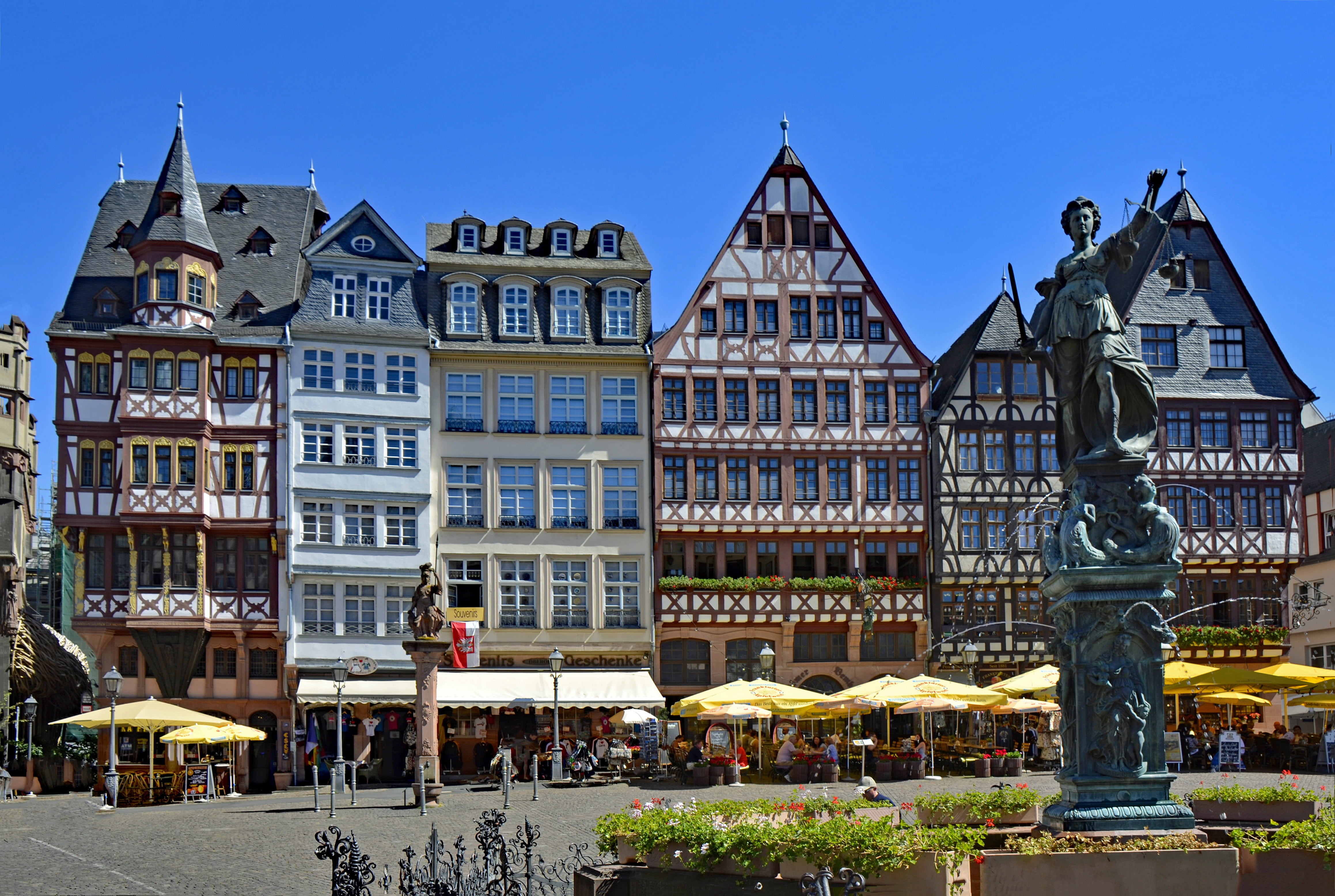 facade, city, germany, romans, 4K, architecture, incidental people, town, built structure, old town, building exterior, street, frankfurt, window, city life, HD Wallpaper
