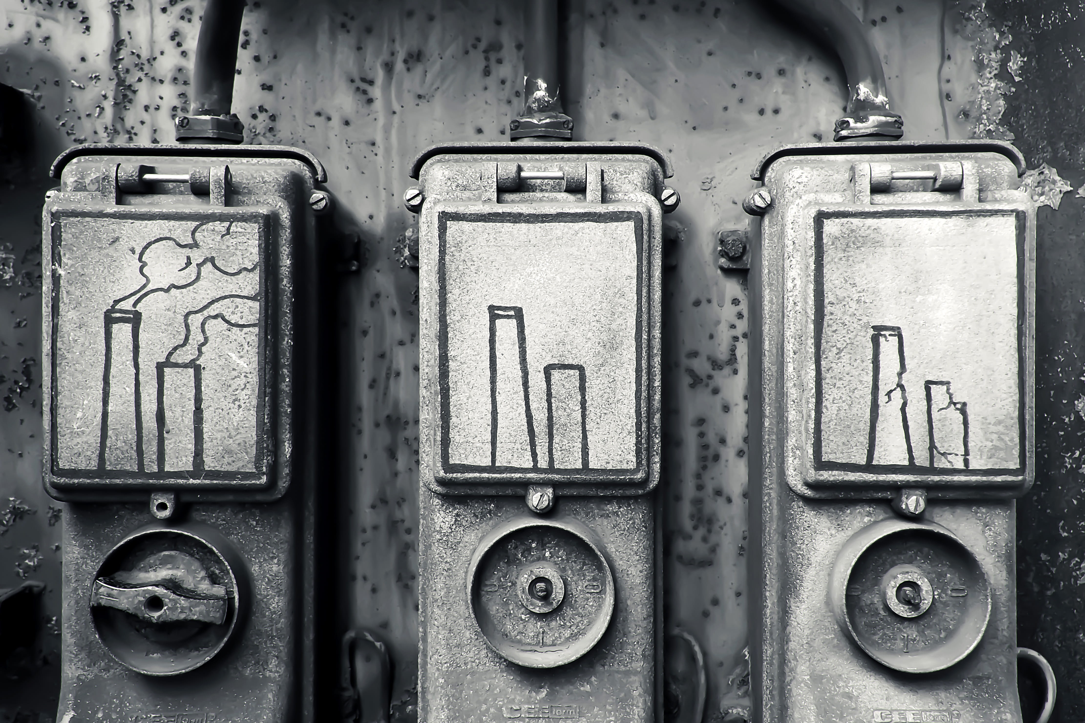 places of interest, black white, full frame, close-up, turn on, obsolete, current, Steel Mill, button, electric current, buttons, turn, rusty, fuel and power generation, HD Wallpaper
