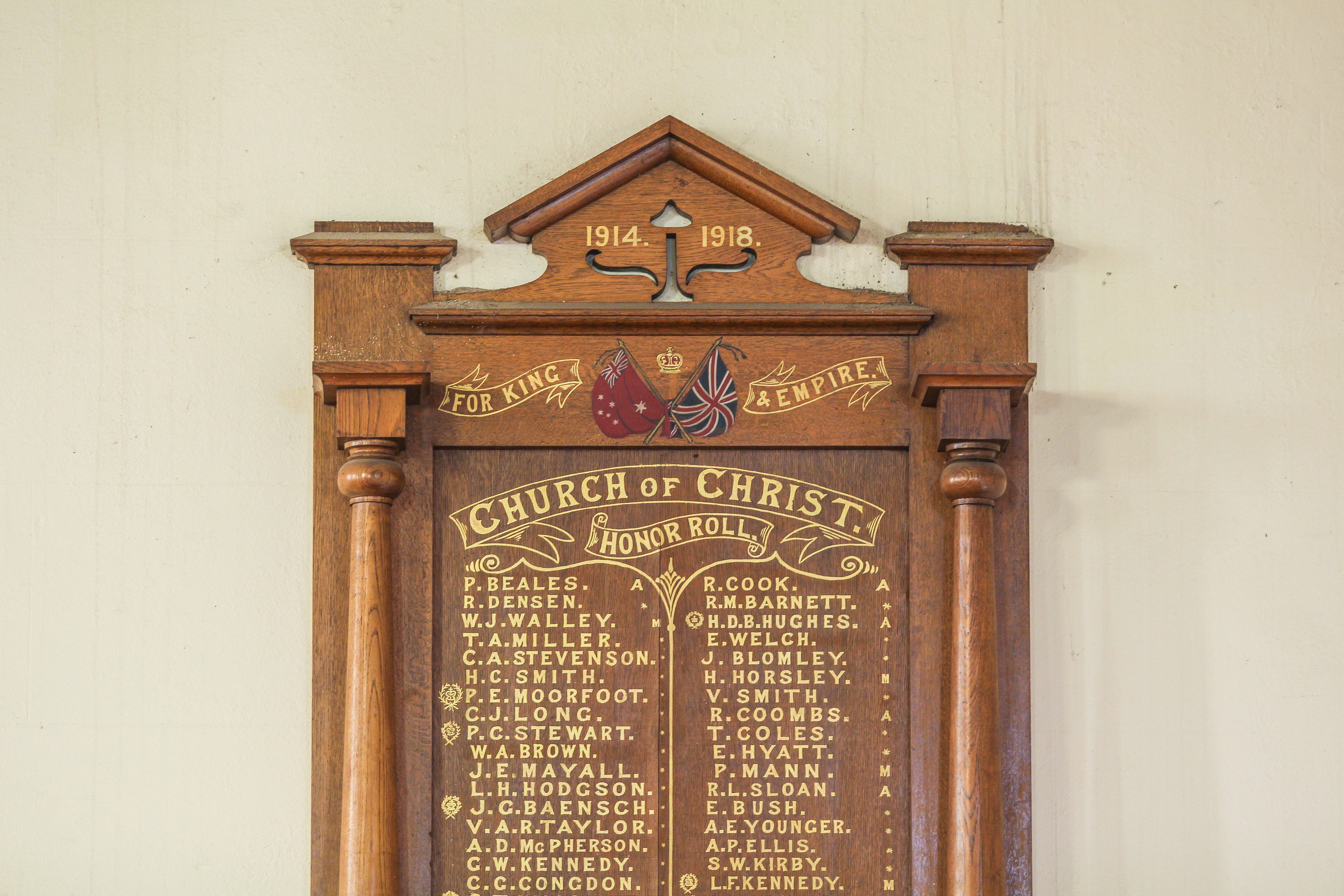 closed, day, ornate, built structure, text, building, craft, honour roll, 1918, arch, art and craft, the past, wall - building feature, war, church, empire, HD Wallpaper