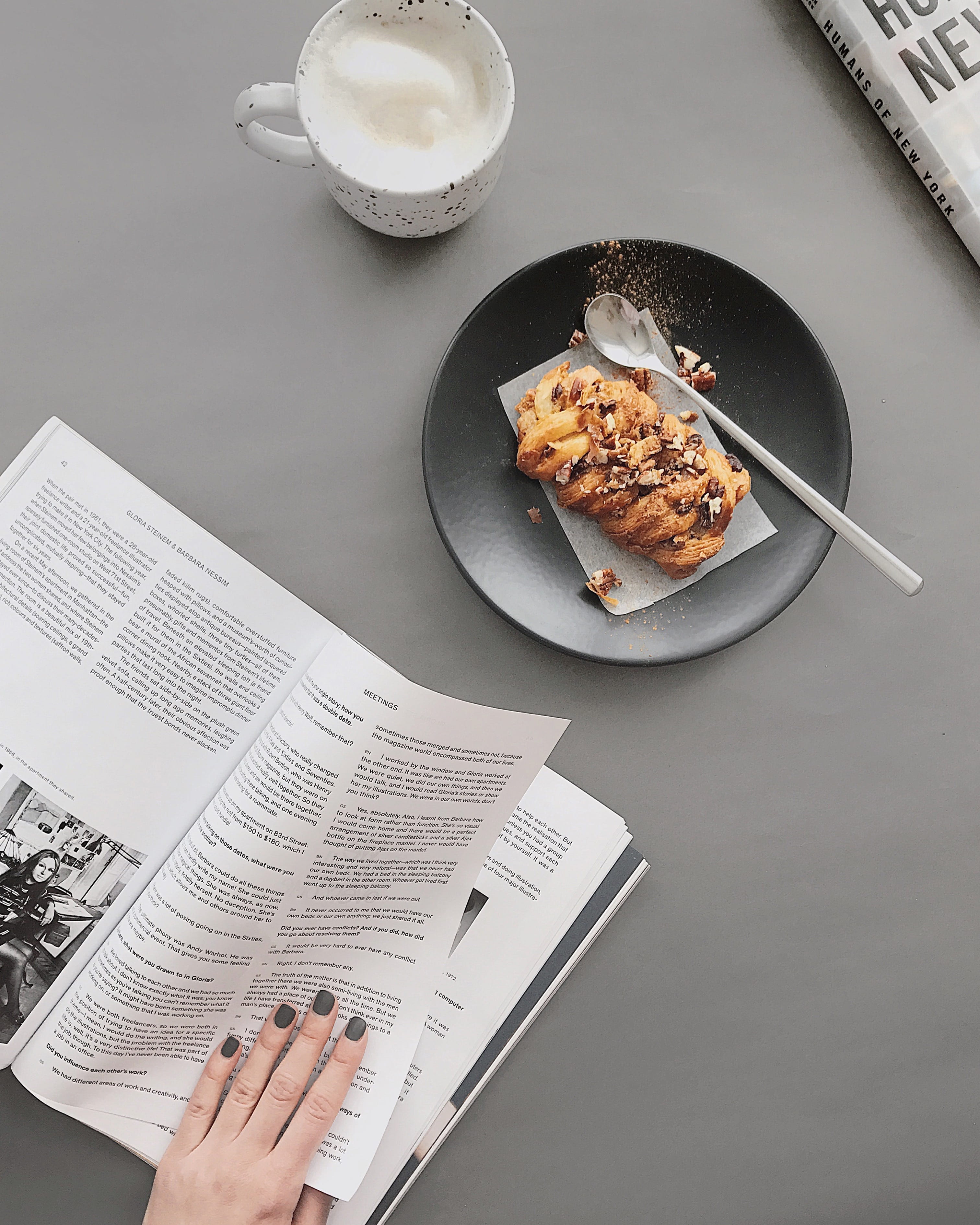 drink, breakfast, refreshment, coffee cup, human body part, near, real people, service, black, office, wood, food and drink, book, round, white, freshness, Phone HD Wallpaper