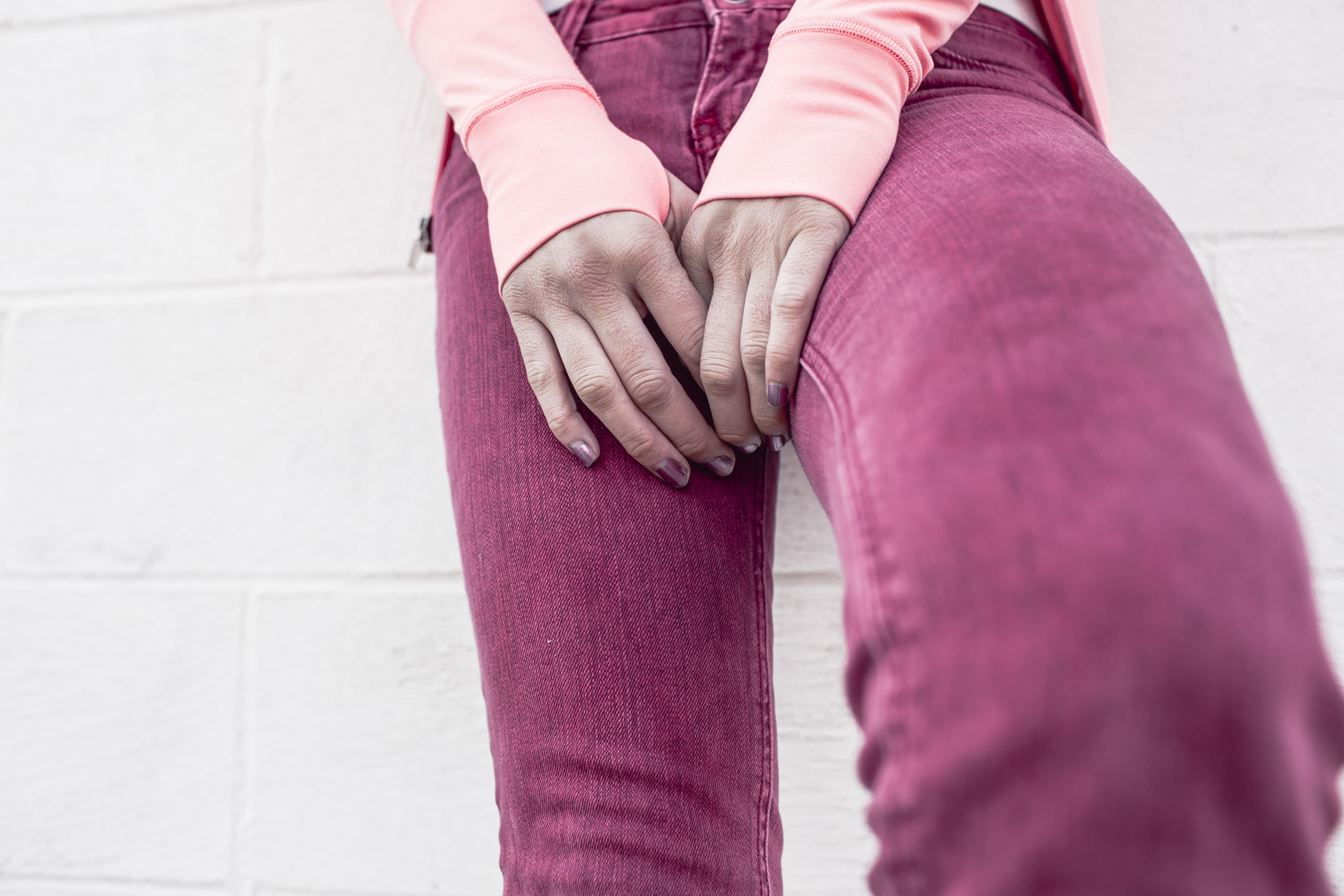 emotion, fashion, hand, day, close-up, photography, body part, limb, architecture, holding, girl, focus, relaxation, females, red, lifestyles, teenager, HD Wallpaper