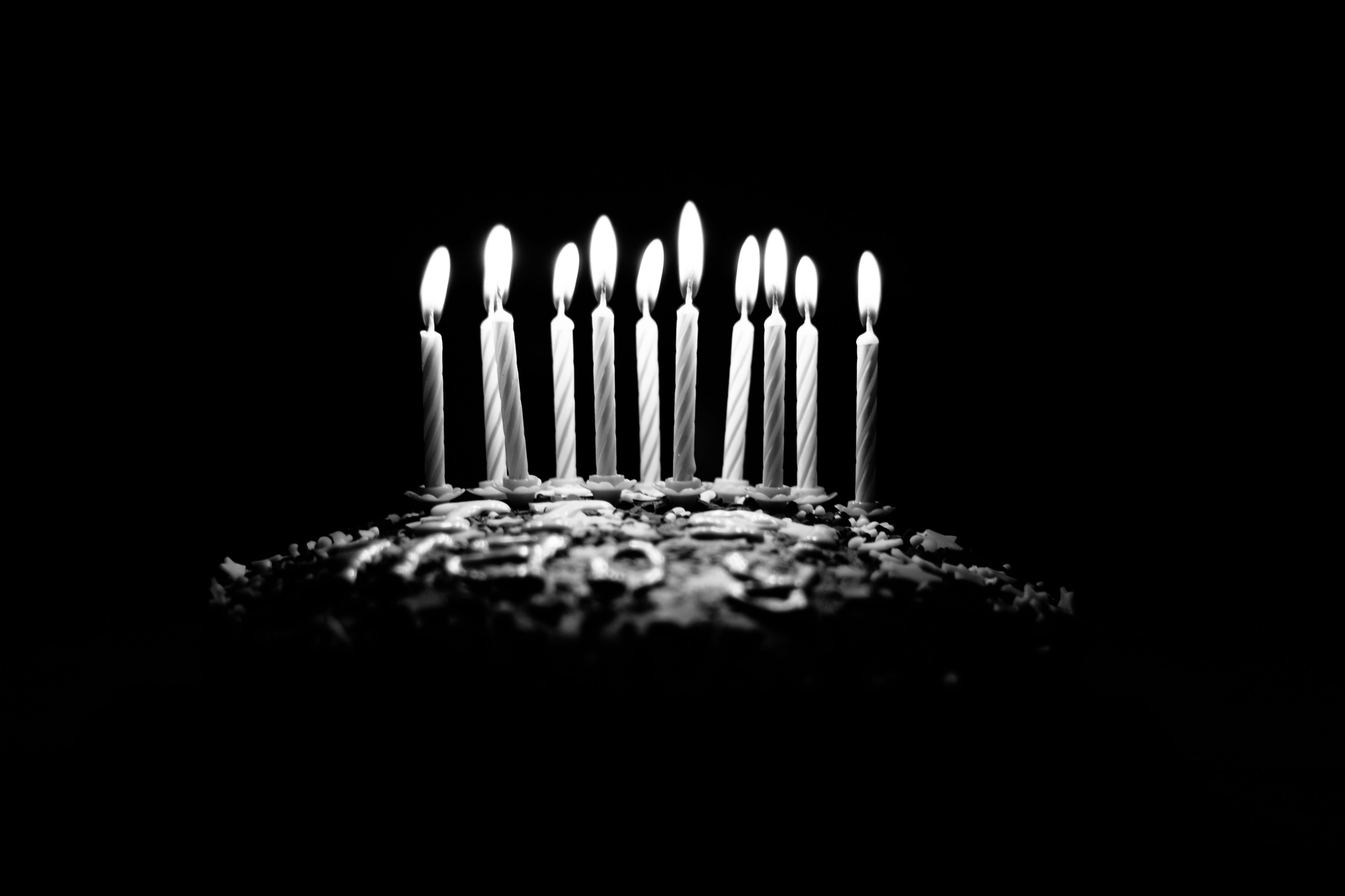 light, 5K, built structure, party, candles, illuminated, celebration, fire - natural phenomenon, dark, grayscale, event, topper, heat - temperature, white, HD Wallpaper