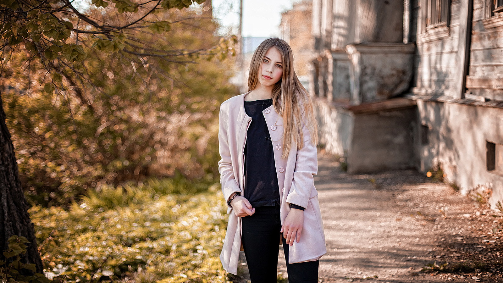 long hair, open coat, model, Dmitry Korneev, 720P, women outdoors, white coat, Nastya, overcoats, looking at viewer, coats, brown eyes, Dmitriy Korneev, HD Wallpaper