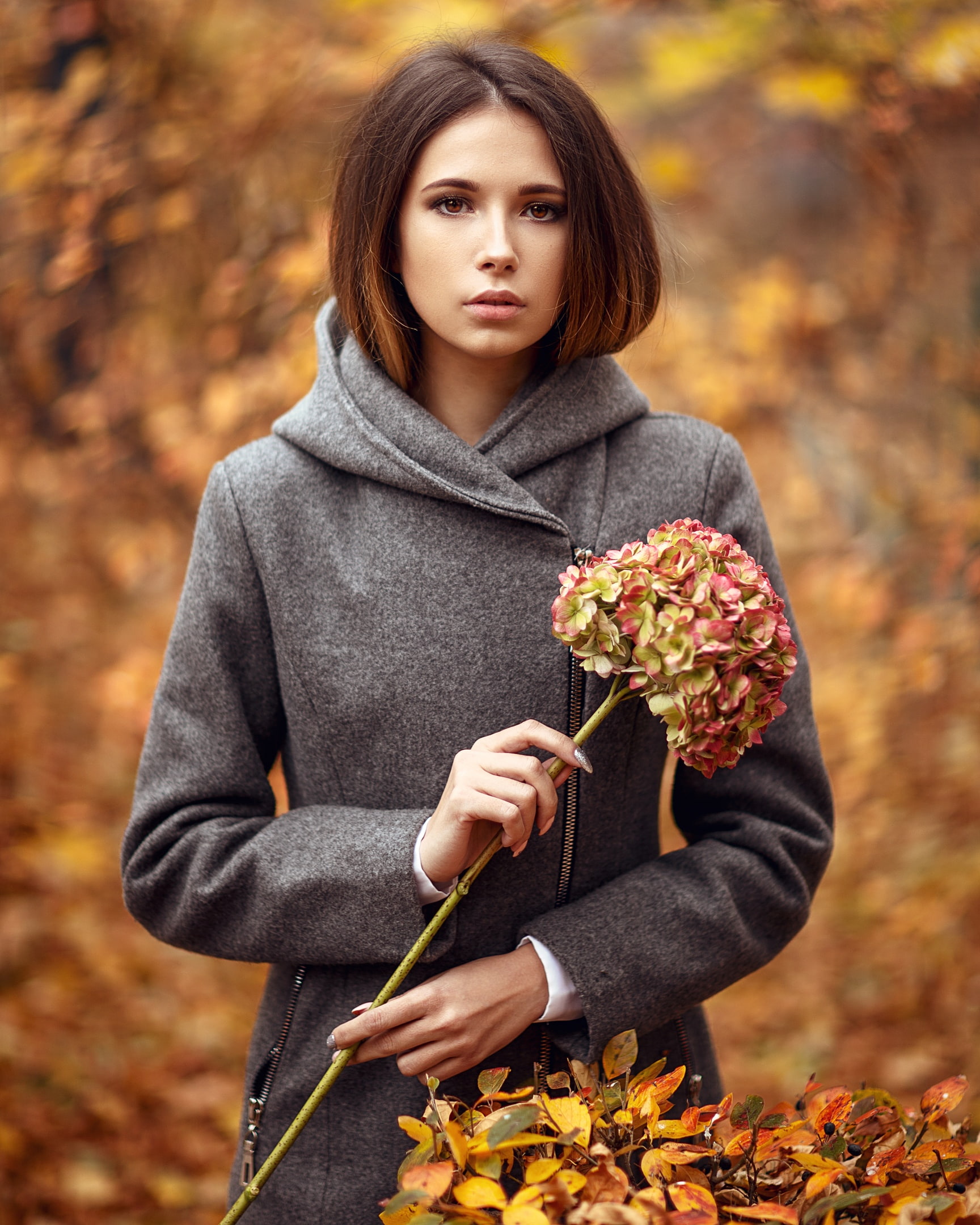 1080P, women, Sergey Sorokin, overcoats, women outdoors, model, outdoors, looking at viewer, grey coat, depth of field, coats, bokeh, brown eyes, fall, Phone HD Wallpaper