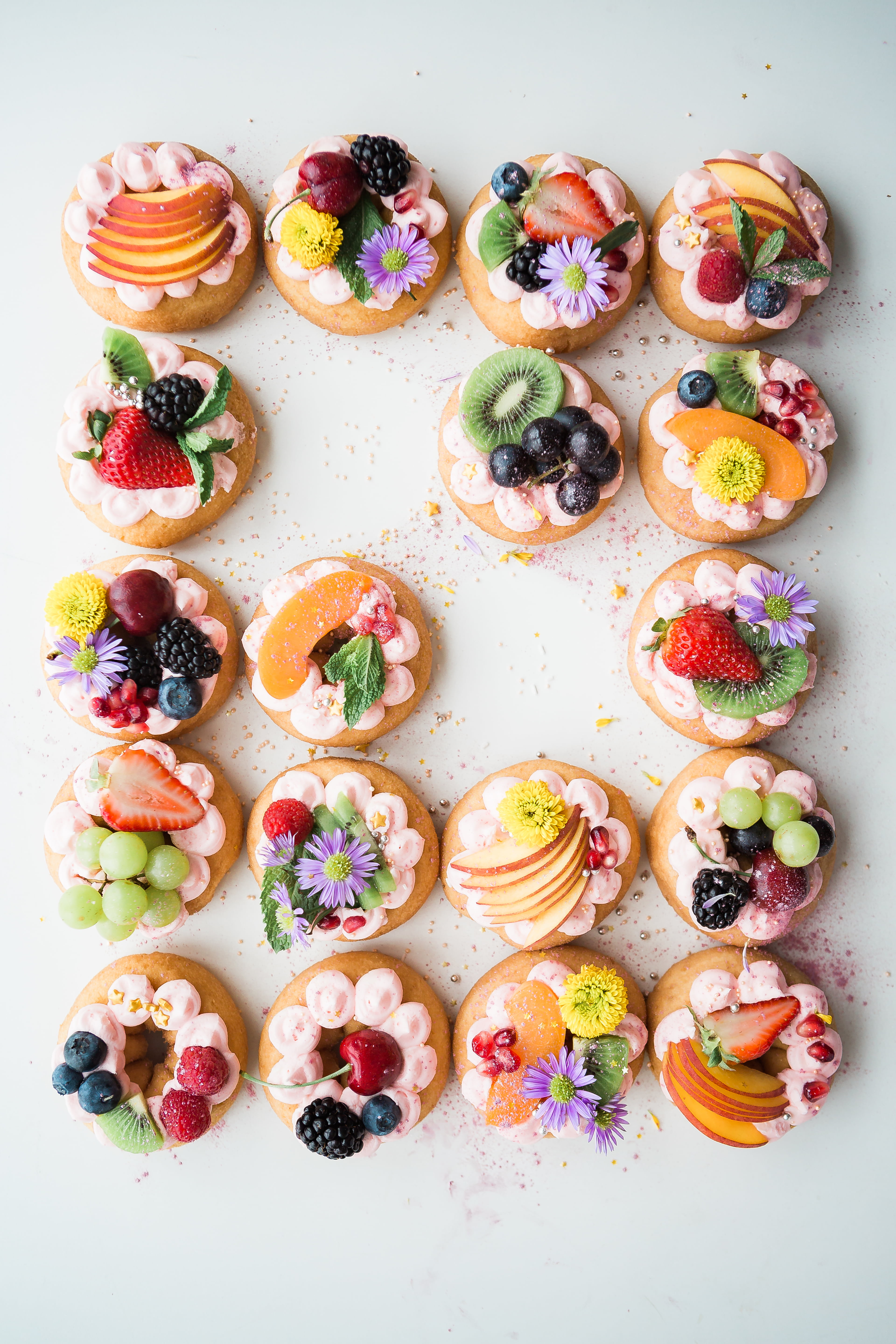 freshness, sweet Food, indulgence, healthy, cream, sweet, food, pastry, multi Colored, no people, healthy eating, 5K, dessert, confection, gourmet, table, Phone HD Wallpaper