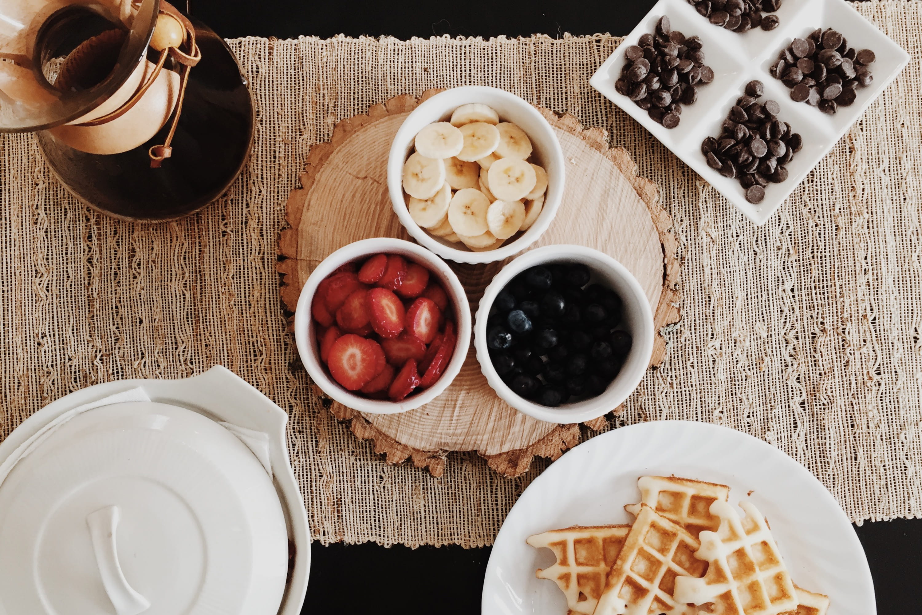 glass, high angle view, gourmet, healthy eating, cup, refreshment, 2K, indoors, foods, ready-to-eat, coffee, mug, Waffles, table, fruits, wood - Material, HD Wallpaper