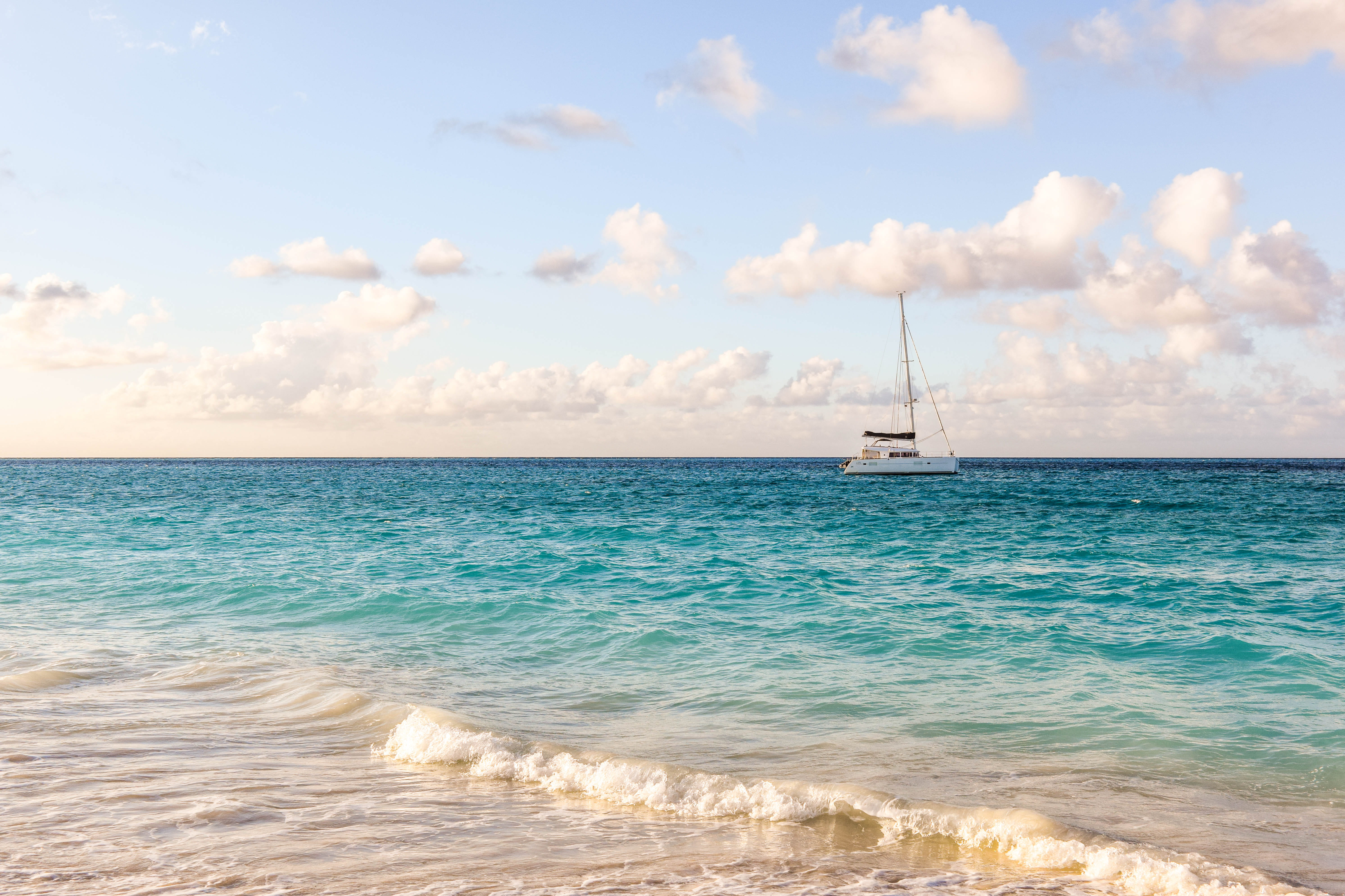 tranquility, outdoors, sailboat, 5K, sea, sand, day, scenics - nature, boat, turks and caicos islands, nature, water, land, horizon, surf, nautical vessel, HD Wallpaper