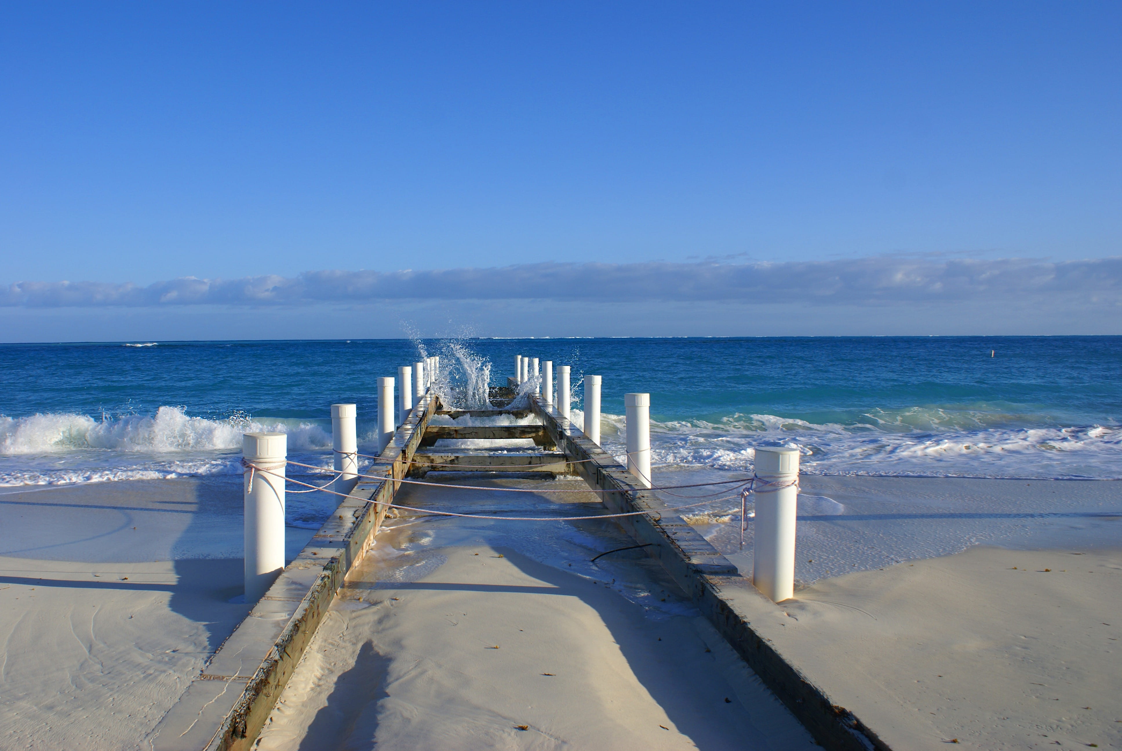 clear, 4K, Turks And Caicos Islands, Beach, boat, daytime, pier, architecture, water, blue, motion, wooden post, horizon, ocean, day, outdoors, scenics - nature, HD Wallpaper