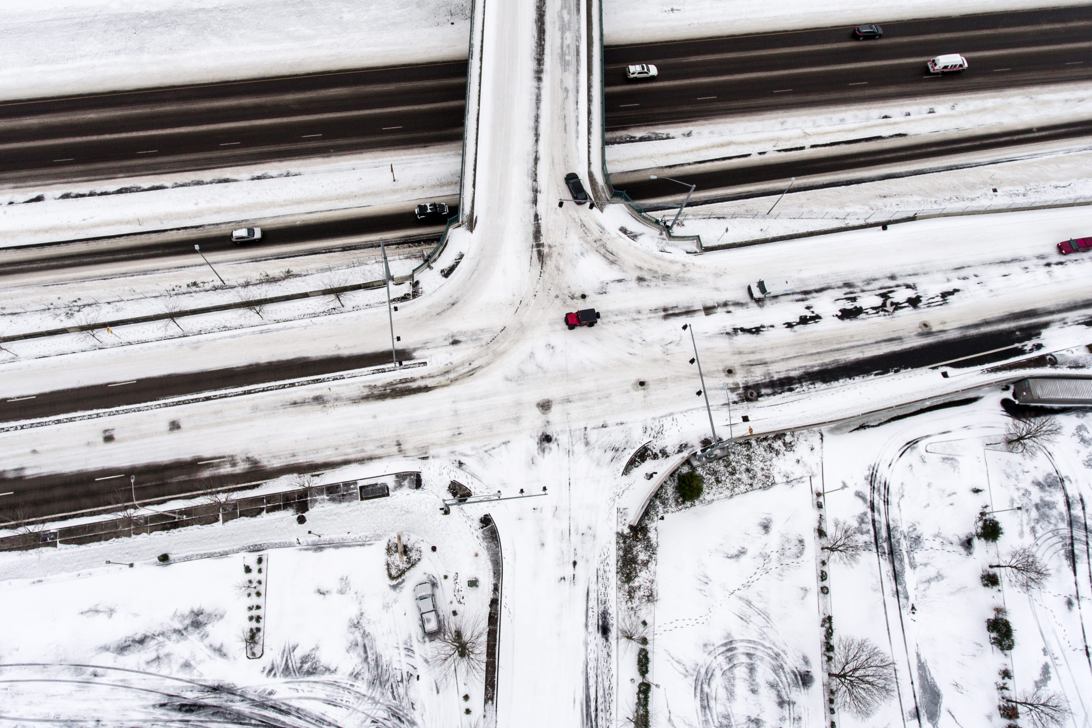 frozen, technology, global communications, bridge, application, day, untitled, intersection, transportation, architecture, connection, railing, mode of transportation, HD Wallpaper