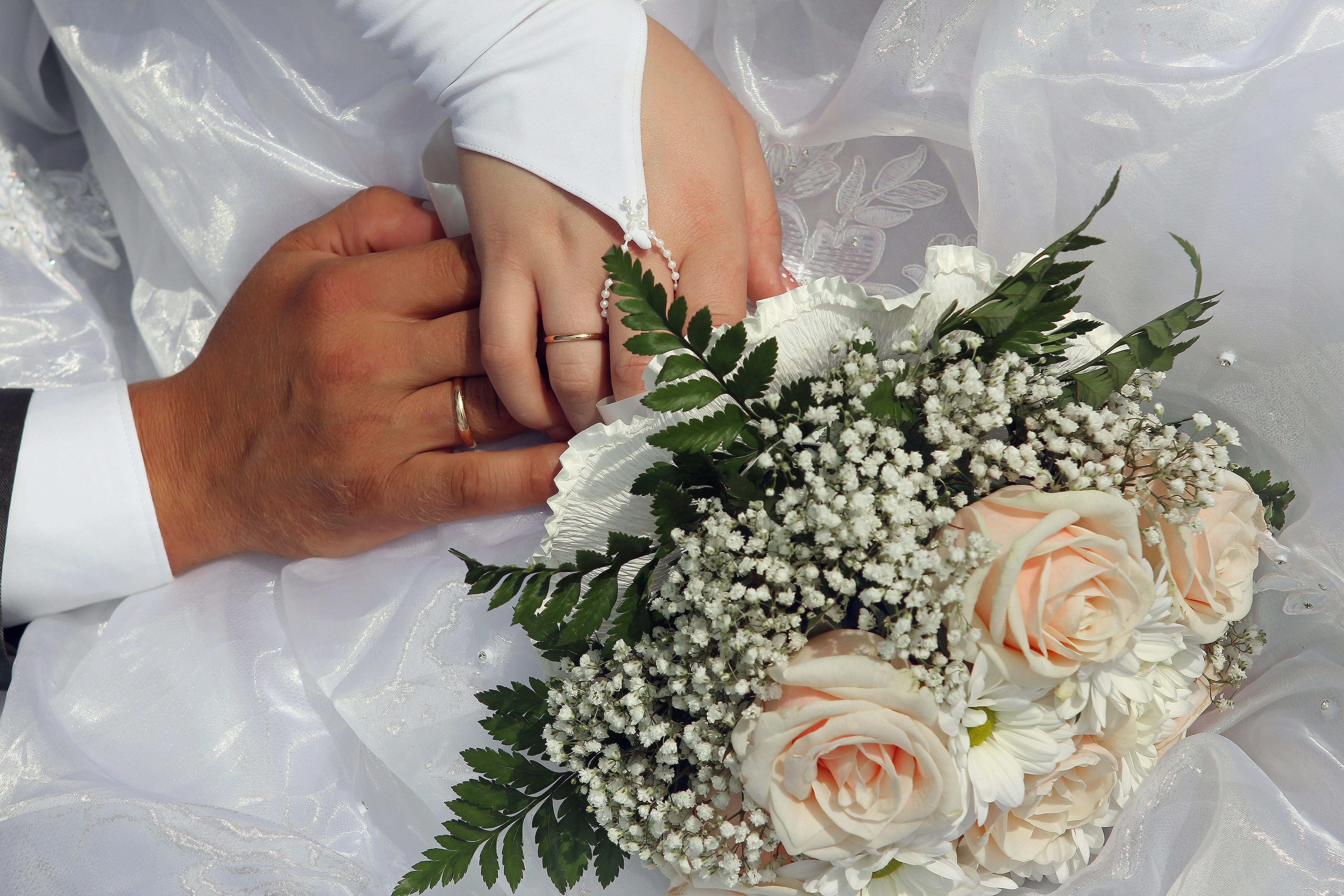 marriage, hands, couple - relationship, however, gold, human hand, flower, women, real people, wedding ceremony, the groom, love, 5K, just married, flower arrangement, HD Wallpaper