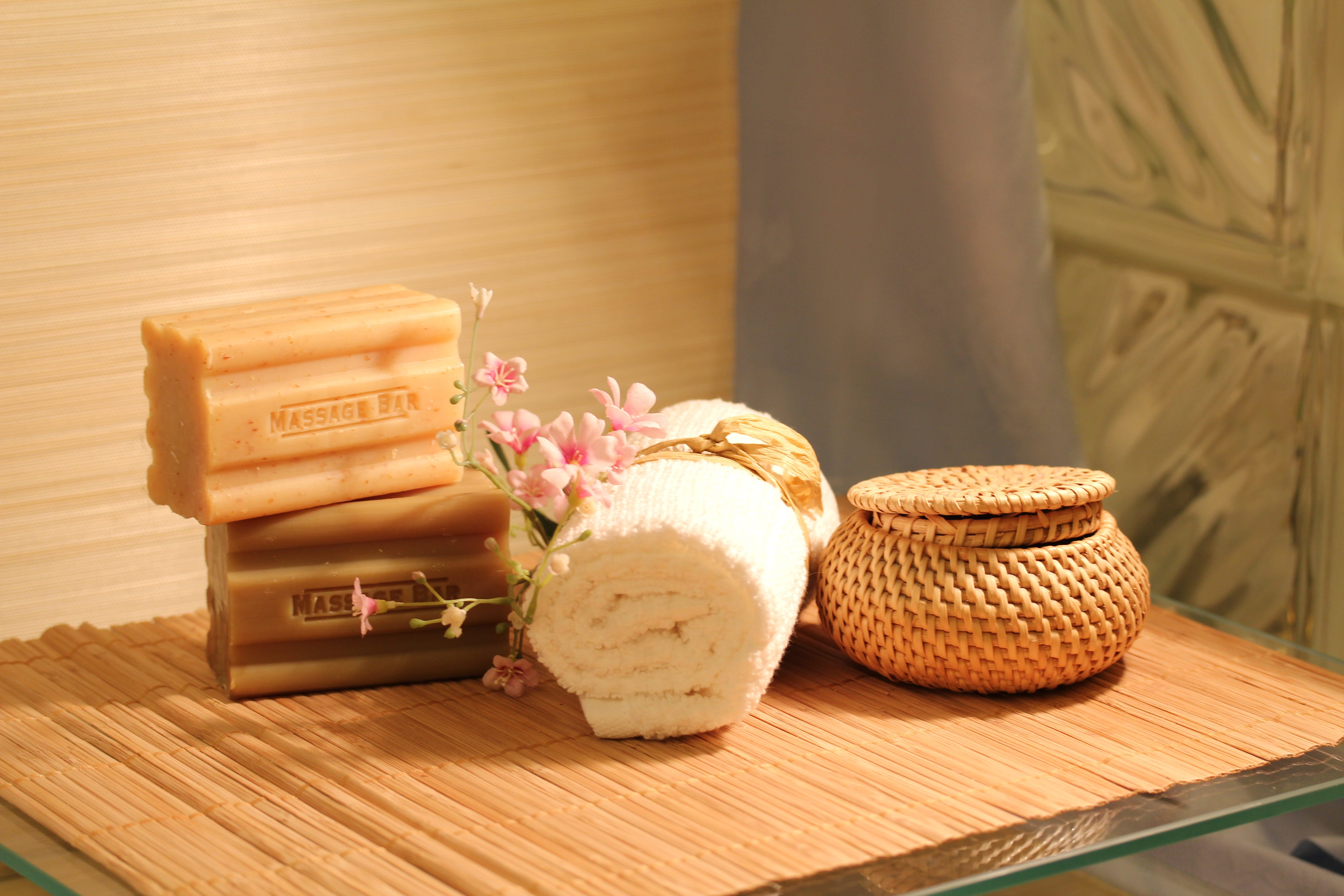 basket, no people, wood - material, bars, face, flower, relaxation massage, beauty in nature, wellness, 5K, still life, soap, container, wooden table, HD Wallpaper