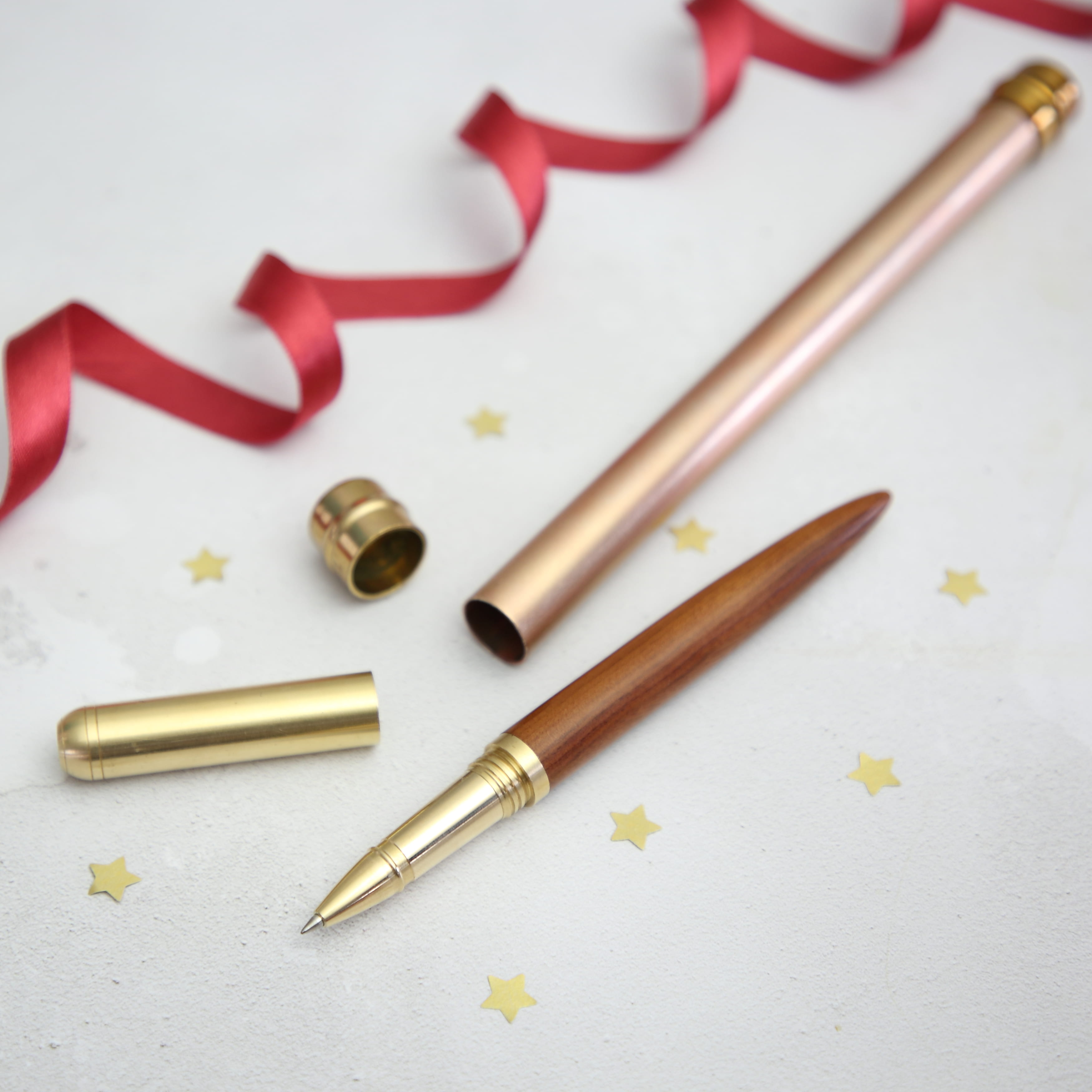 brass, creativity, white, handmade pen, christmas, high angle view, white background, red, art and craft, ribbon, spice, table, case, flatlay, no people, Phone HD Wallpaper