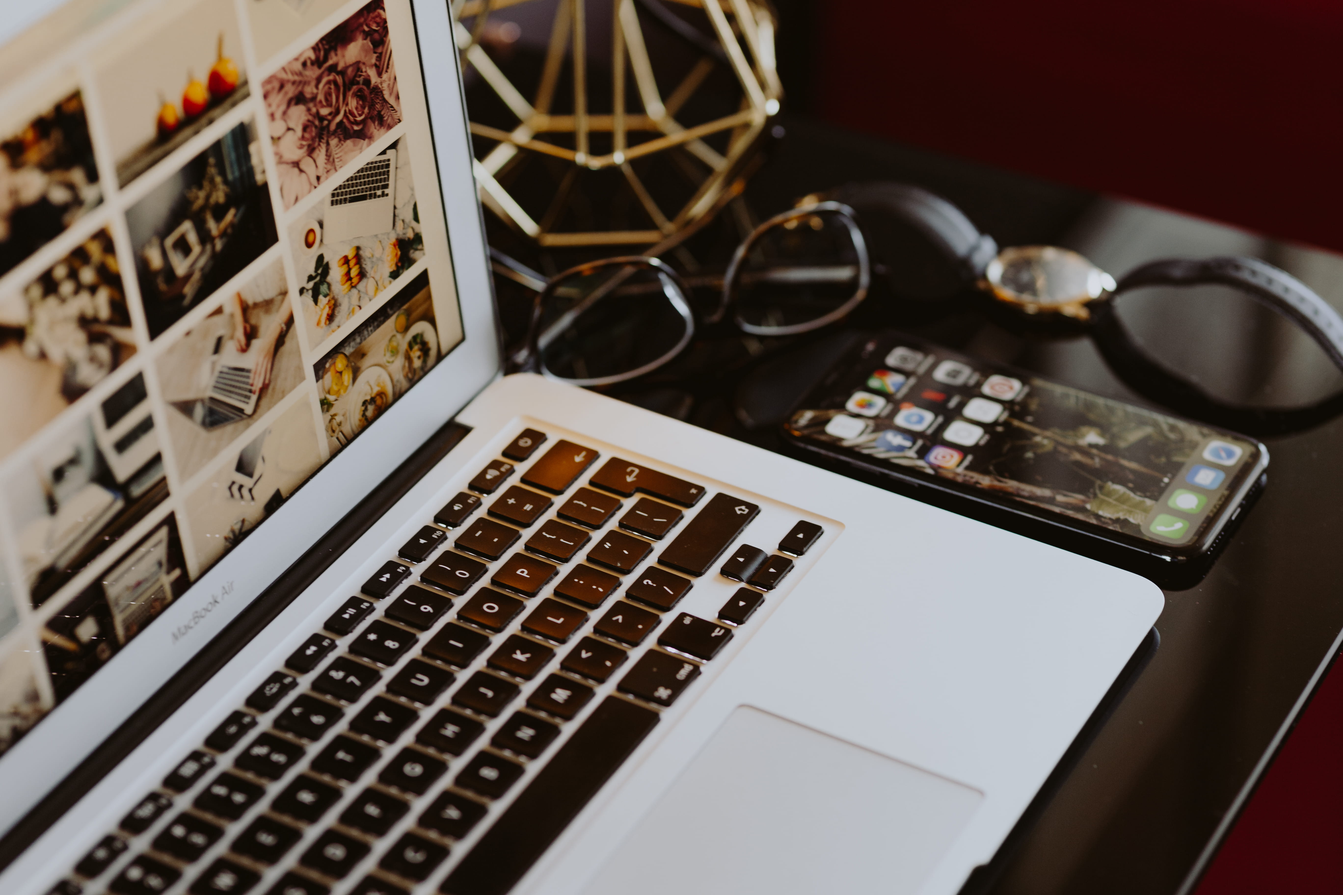 computer equipment, close-up, art, communication, iphone, metal, accessories, 5K, choice, table, tech, picture, business, no people, office, painting, HD Wallpaper