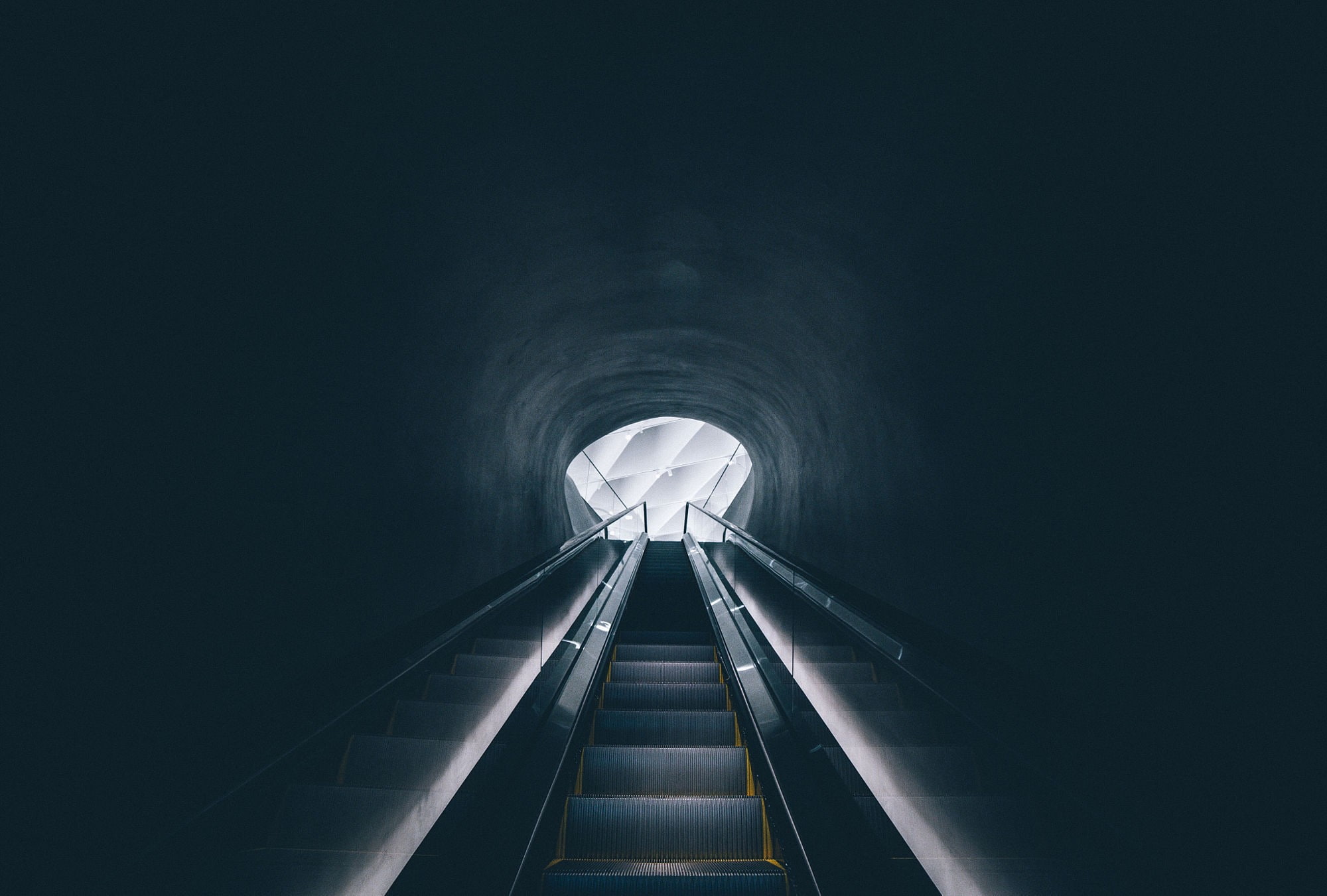the way forward, Los Angeles, symmetry, indoors, futuristic, architecture, direction, tunnel, mode of transportation, illuminated, museum, lighting equipment, HD Wallpaper